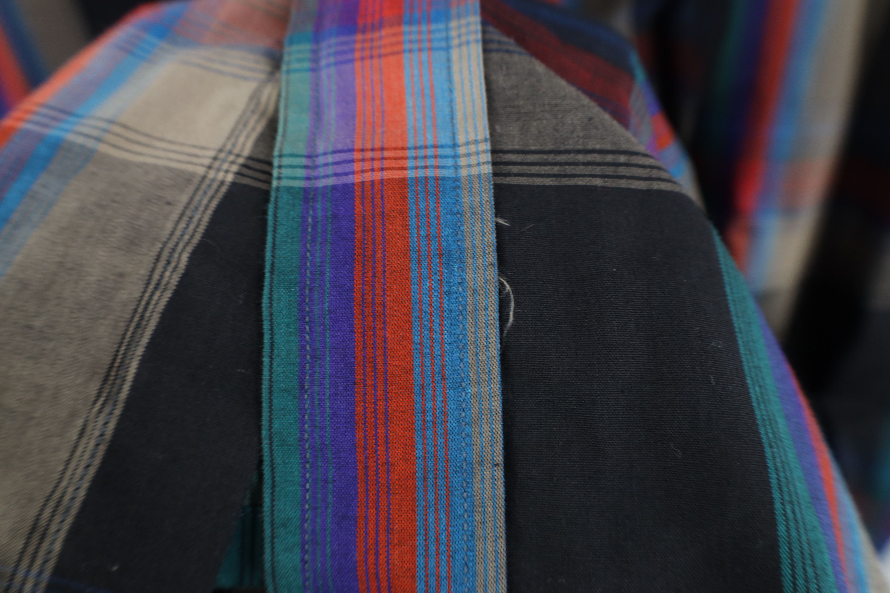 Vintage Vintage 70s 80s Streetwear Button Shirt Rainbow Plaid Size US L / EU 52-54 / 3 - 6 Thumbnail