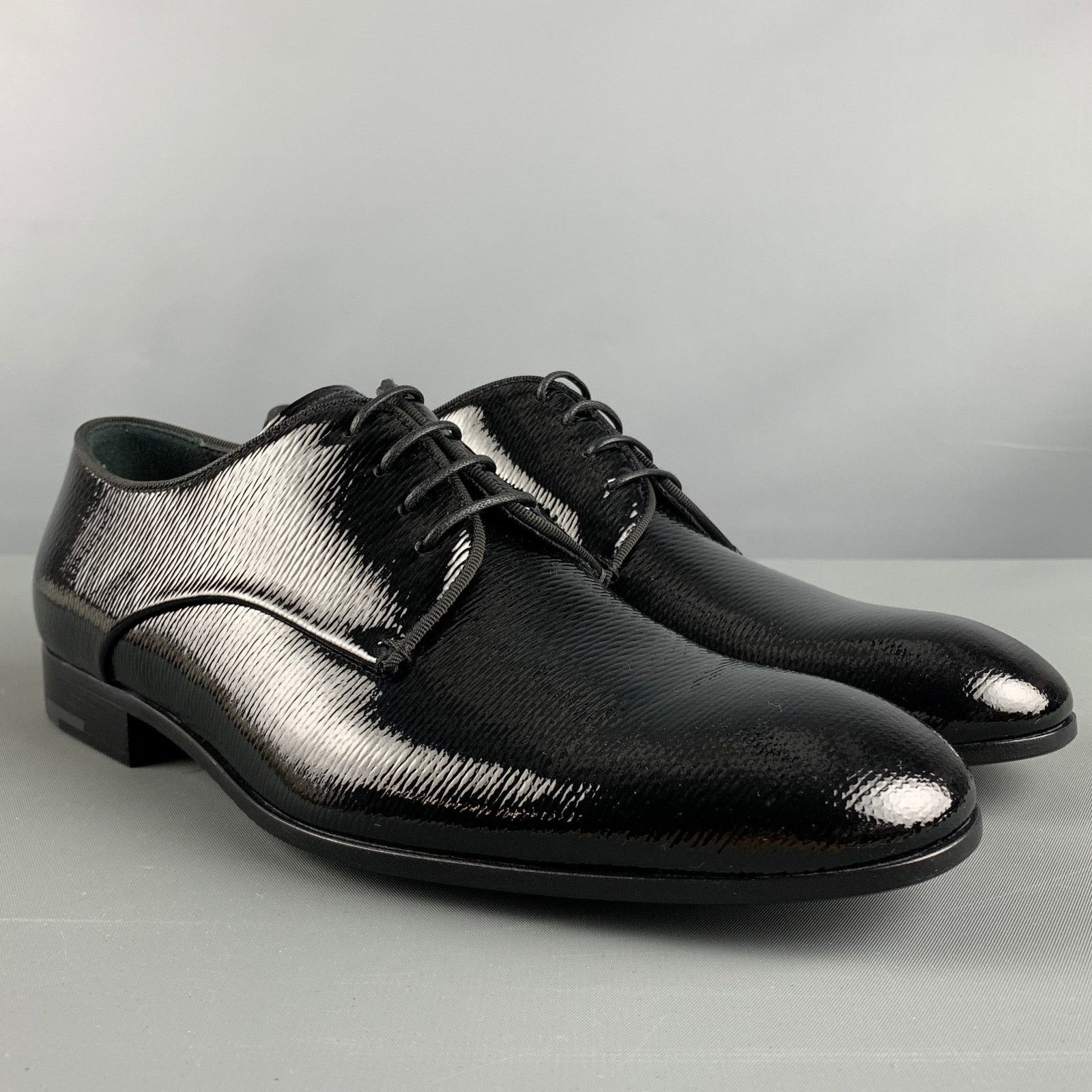 Size 6 Black Solid Leather Lace Up Lace Up Shoes