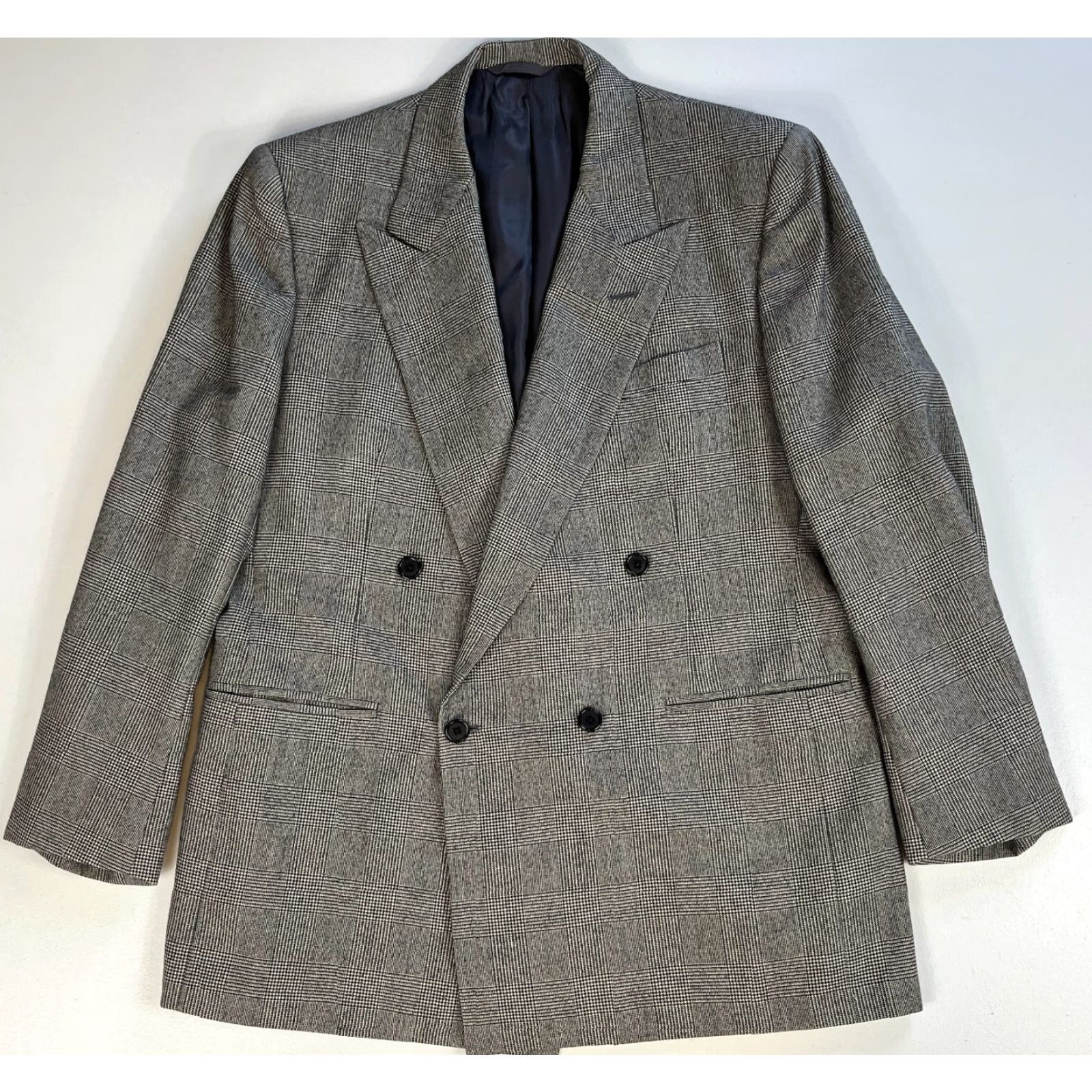 Neiman Marcus Neiman Marcus Men's Vintage Wool Double Breasted Blazer Jacket Plaid Sz 40 Gray 90s Classic Designer Shirt Jacket Mens Size 40R - 2 Thumbnail
