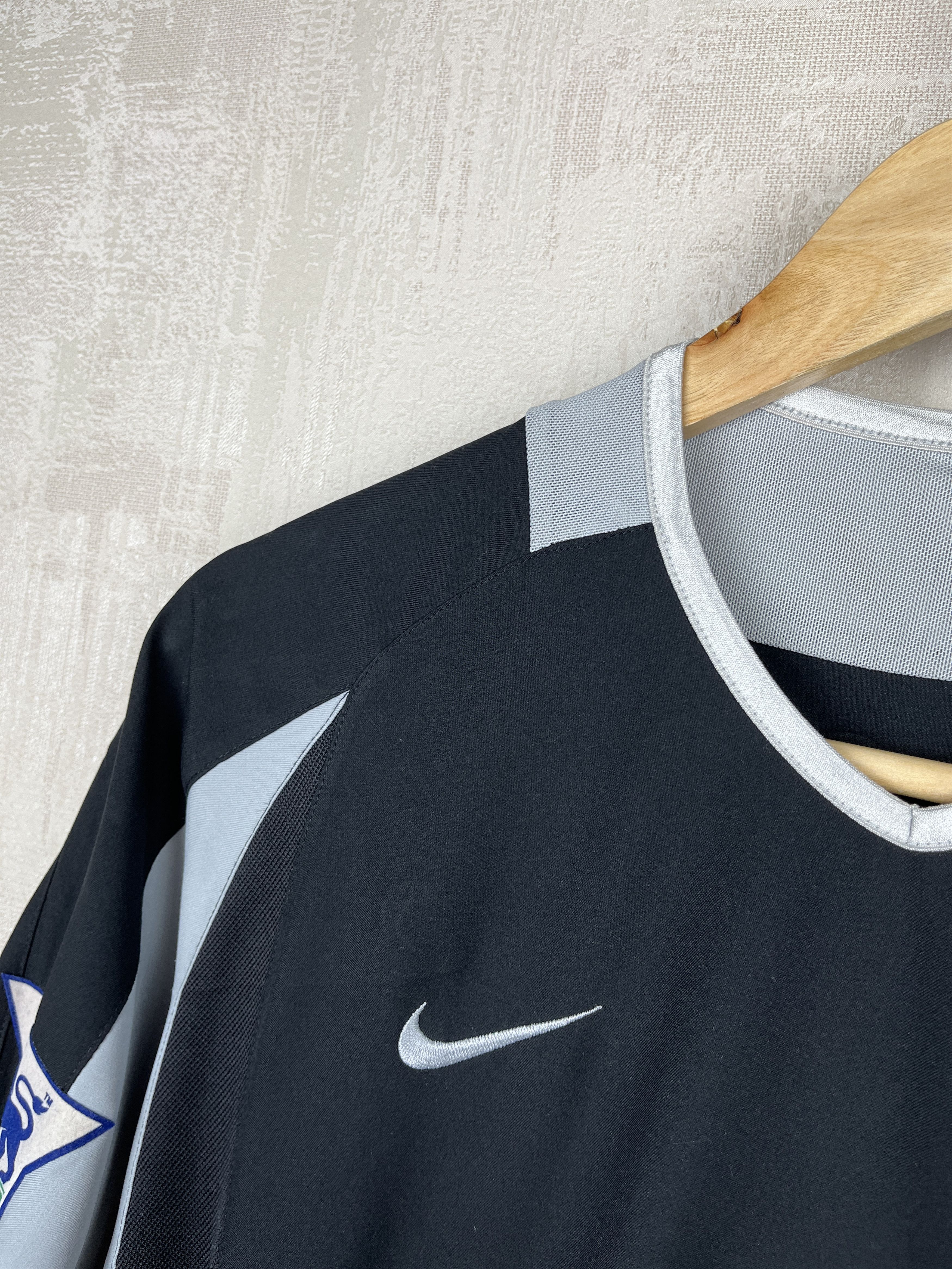 Nike 2002-2004 Manchester United # 27 Silvestre Soccer Jersey Size US S / EU 44-46 / 1 - 14 Thumbnail