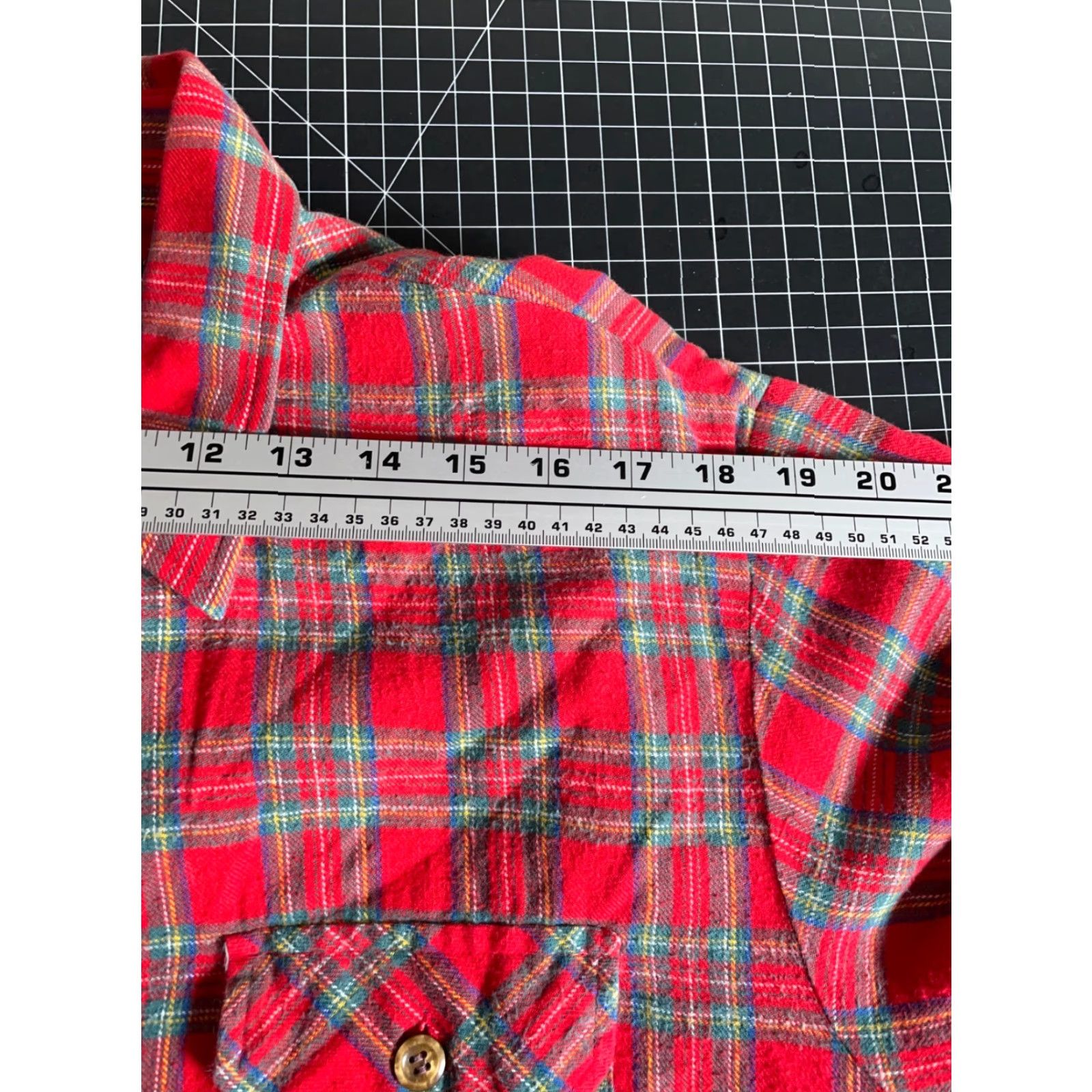 Vintage Vintage Country Touch 90s Quilted Flannel Shirt Jacket Men XL Red Green Tartan Plaid Shacket Grunge Workwear Casual Size US XL / EU 56 / 4 - 7 Thumbnail