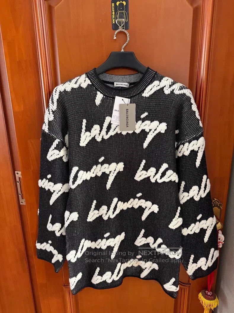 Balenciaga Balenciaga Black and white bulletproof logo knit sweater l Size US S / EU 44-46 / 1 - 1 Thumbnail