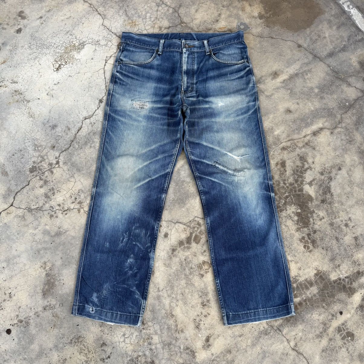 Japanese Brand VINTAGE KENT FADED RIPPEP JEAN DENIM PANTS Size US 35 - 1 Thumbnail