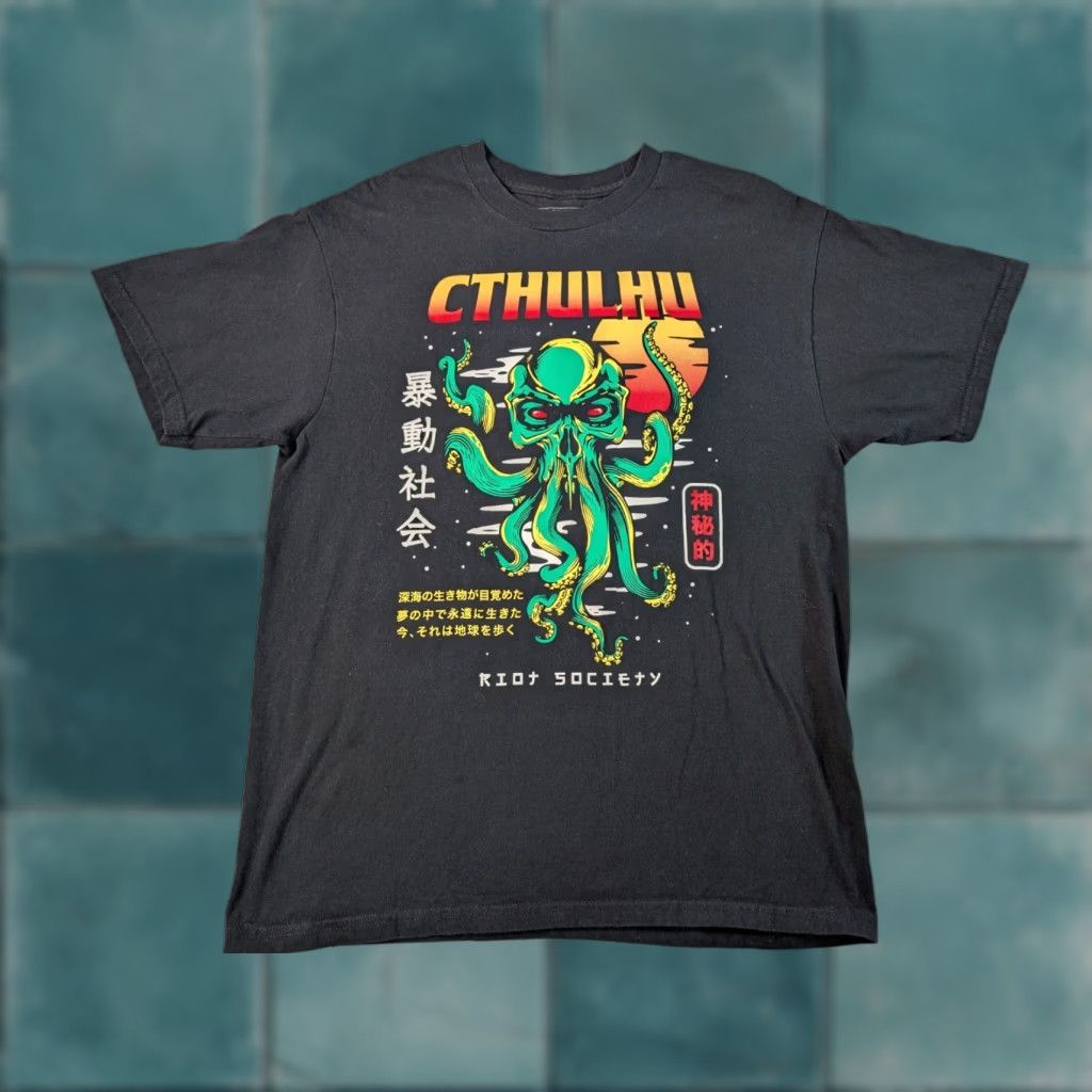 Vintage Riot Society Cthulhu Skull Graphic Print T-Shirt Black L Men's Shirt Crew Neck Short Sleeve 90s Octopus Skull Brand Riot Society Size US L / EU 52-54 / 3 - 1 Thumbnail