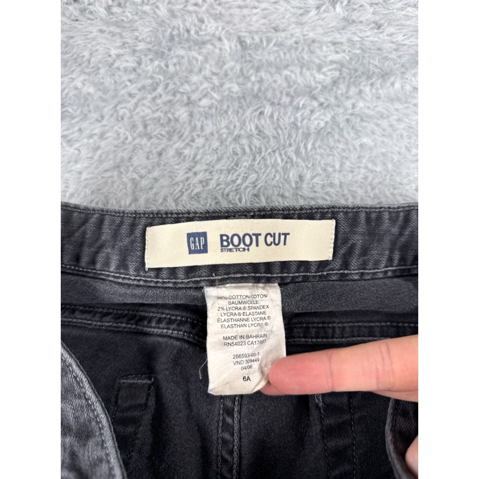Gap GAP Jeans Womens 6 Gray Denim Bootcut Low Rise 27x26 Cotton Blend 27 26 Inseam 26 5-Pocket Design Regular Stretch City Size 28" / US 6 / IT 42 - 6 Thumbnail