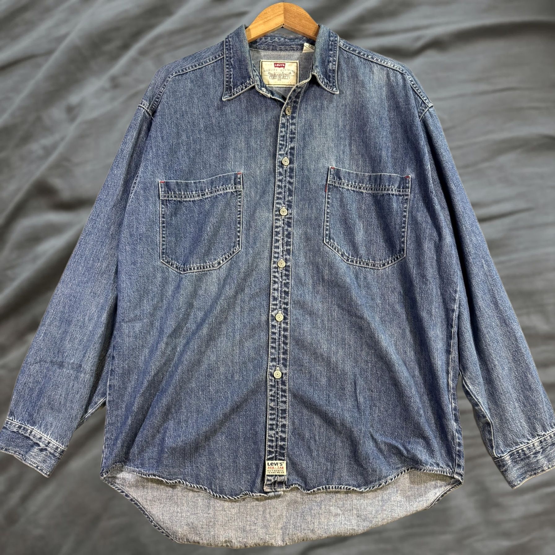 Levi's VINTAGE Levi's Shirt Mens Large Blue Denim Long Sleeve Button Front Casual 90s Mens Size US L / EU 52-54 / 3 - 1 Thumbnail