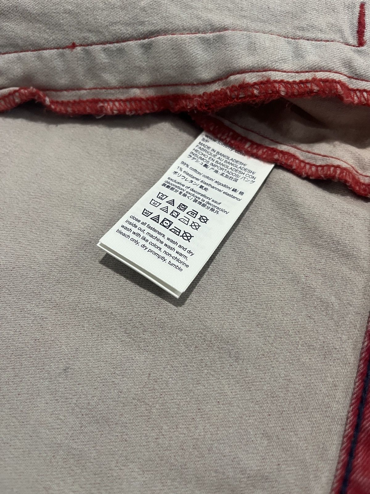 Tommy Hilfiger Vintage Tommy Hilfiger Men Red Blue Denim Button Size US S / EU 44-46 / 1 - 3 Thumbnail