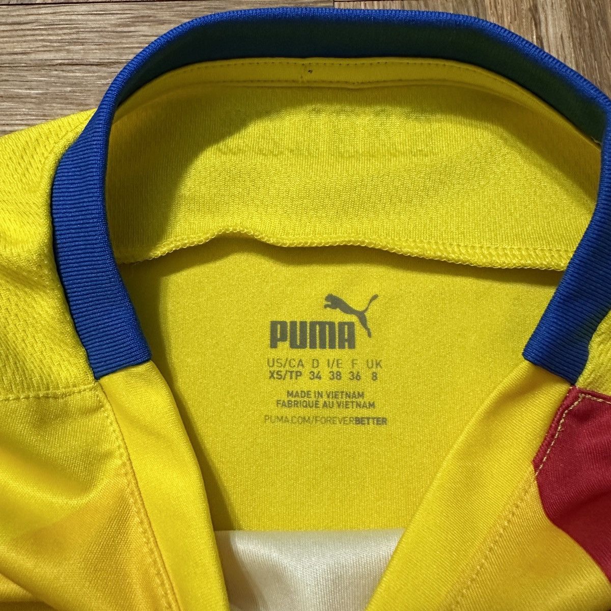 Puma Crystal Palace jersey Size US XS / EU 42 / 0 - 4 Thumbnail