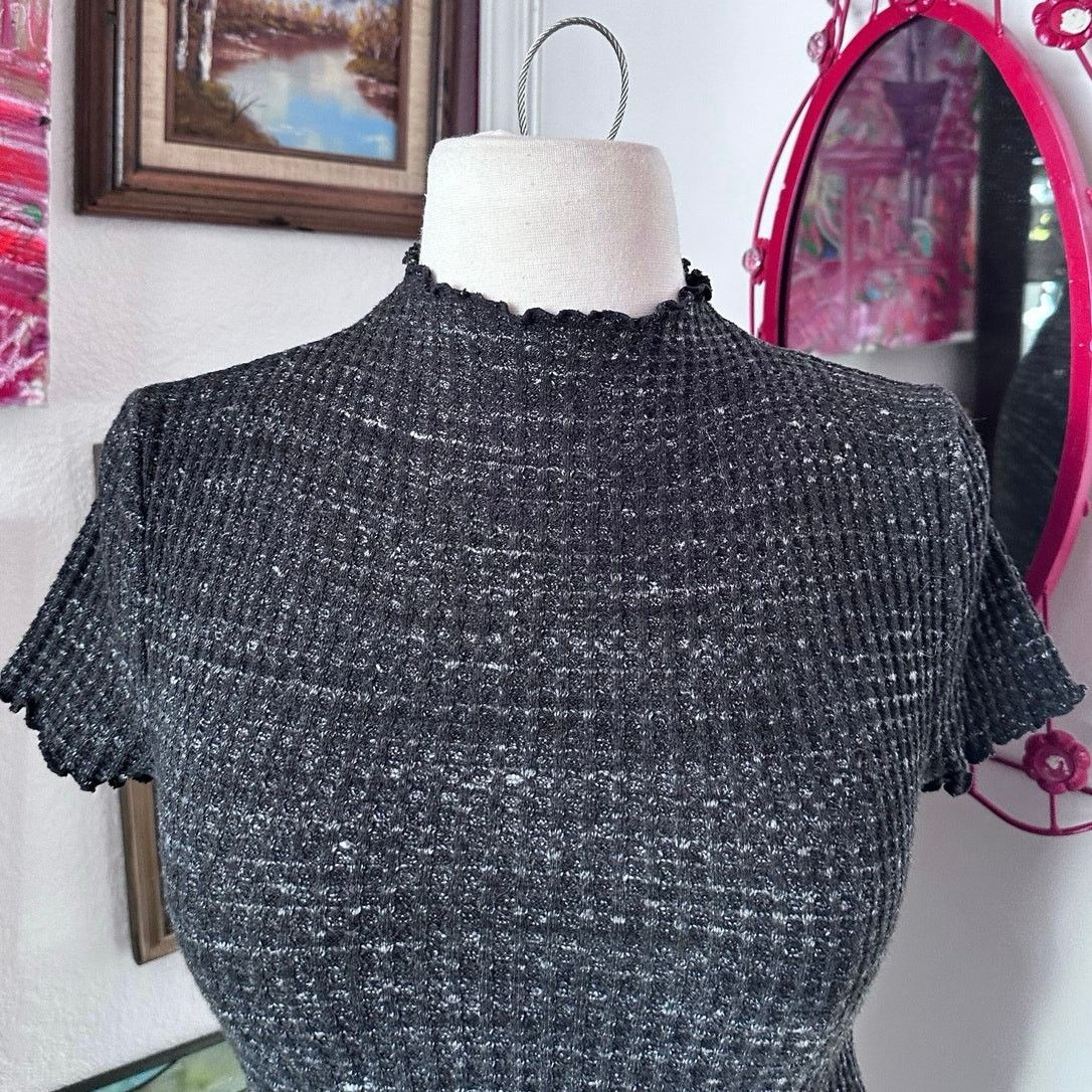 Forever 21 forever 21 black cropped turtleneck knit top Size S / US 4 / IT 40 - 2 Thumbnail
