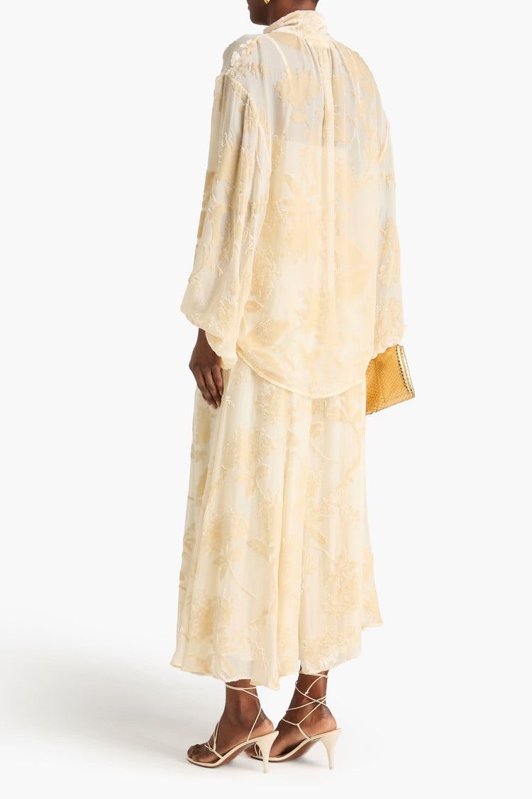 Zimmermann oc11z0526 Pussy-Bow Devoré-Velvet Blouse in Cream Size M / US 6-8 / IT 42-44 - 3 Thumbnail