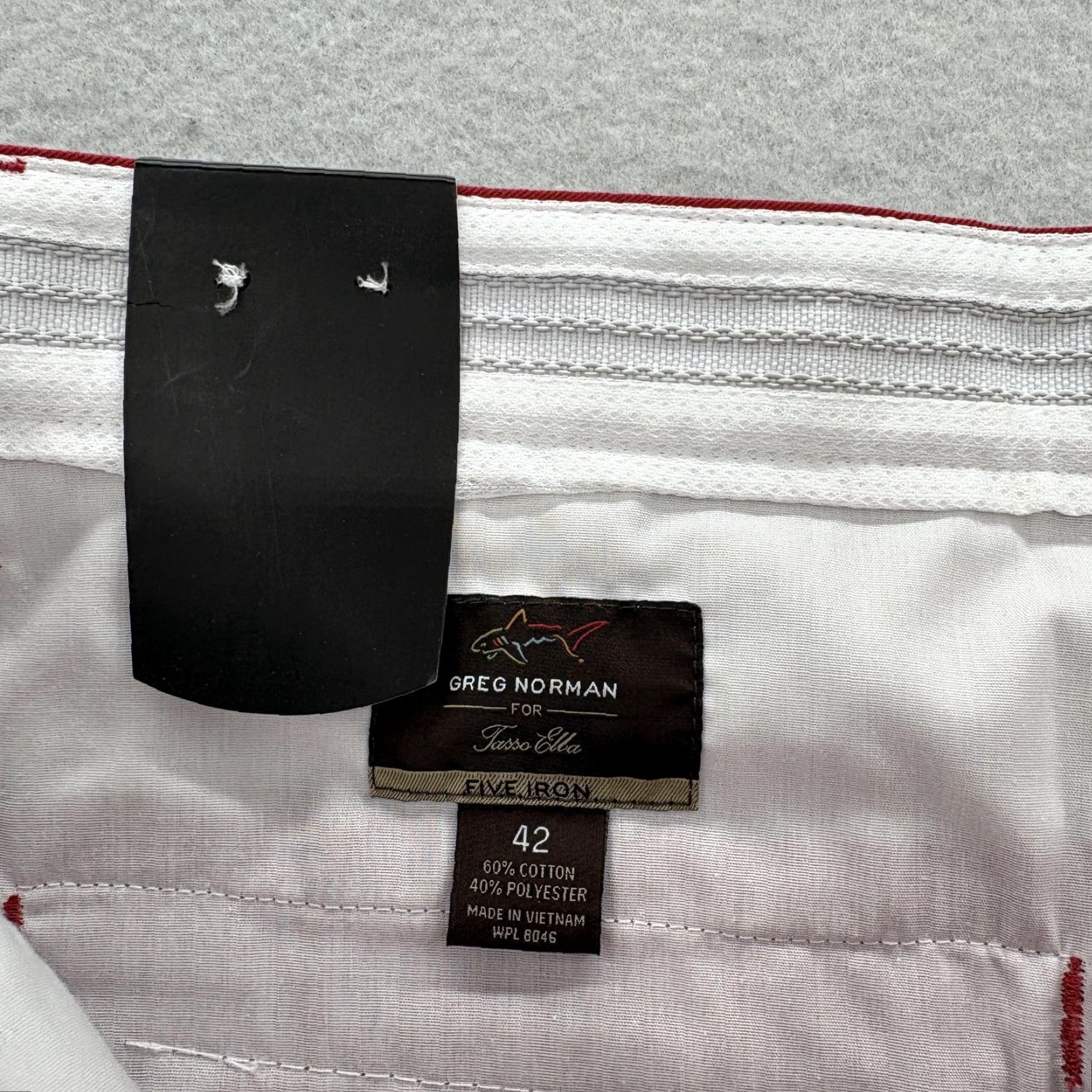 Vintage Greg Norman Five Iron Shorts Mens 42 Red Chino Cargo RapiDry 10" NWT Size US 42 / EU 58 - 5 Thumbnail