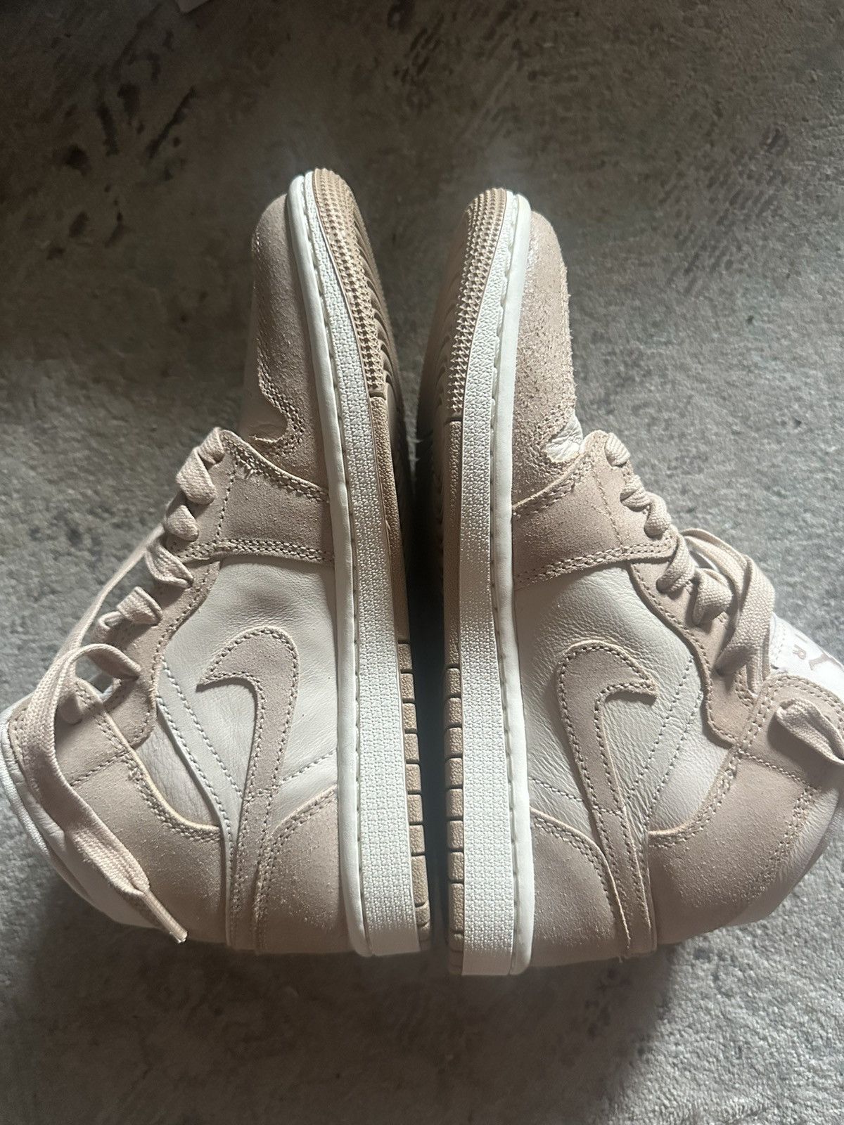 Nike NEVER WORN Nike Air Jordan Mid SE in Tan and Brown Size US 6.5 / IT 36.5 - 4 Thumbnail