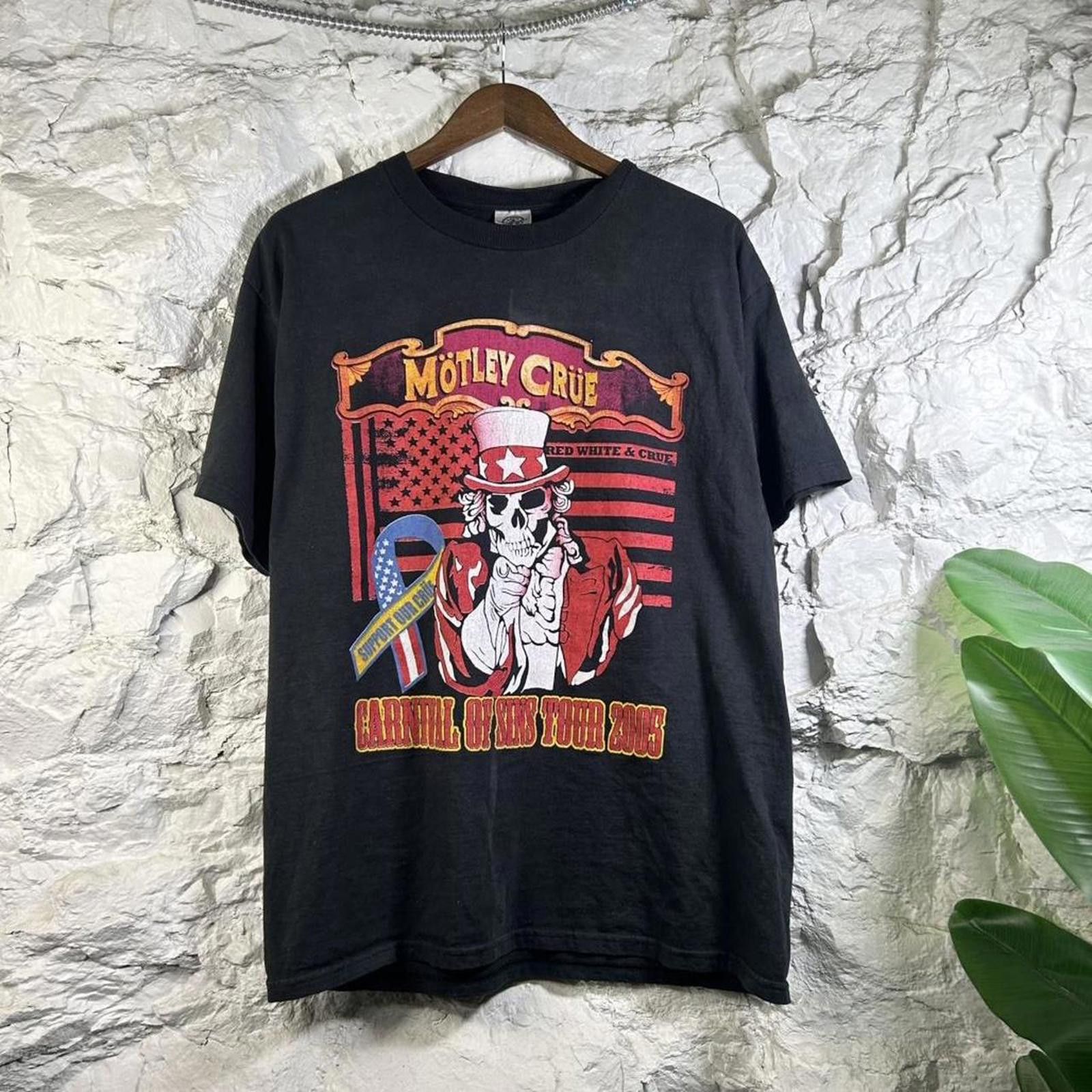 Other 2005 Motley Crue Sum 41 Carnival Of Sins Tour T-shirt Size US L / EU 52-54 / 3 - 1 Thumbnail