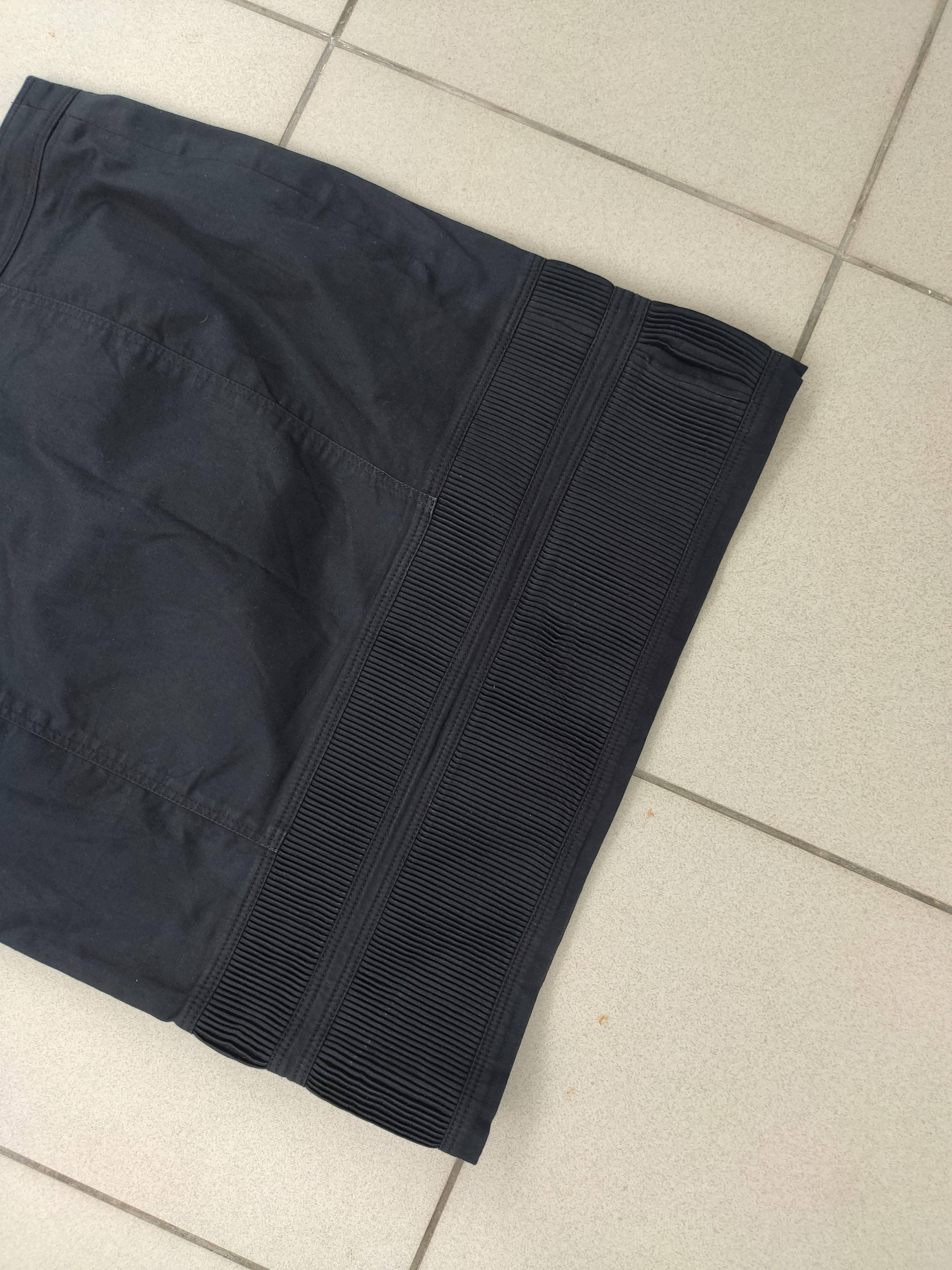 Burberry Burberry women skirt black basic old money Size 27" / US 4 / IT 40 - 9 Thumbnail