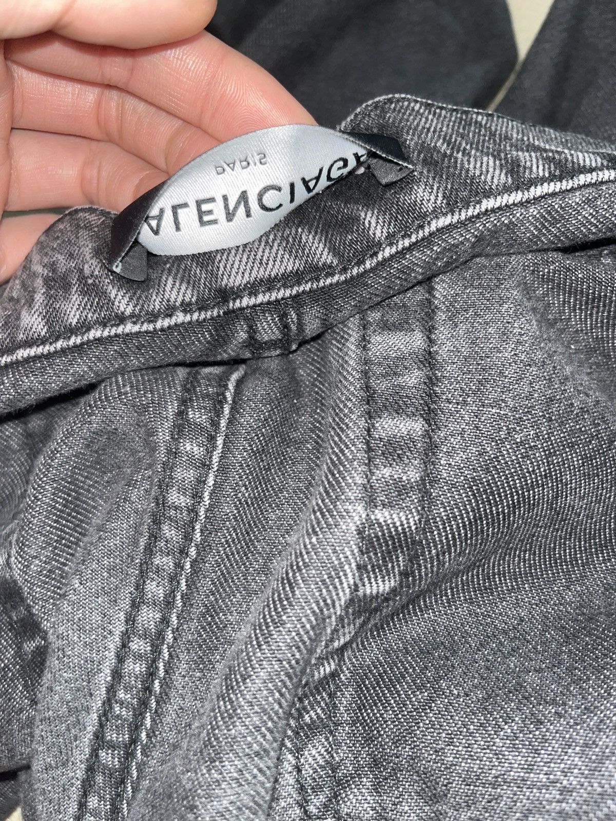 Balenciaga Balenciaga Distressed Employee 2014 Size US 31 - 4 Thumbnail