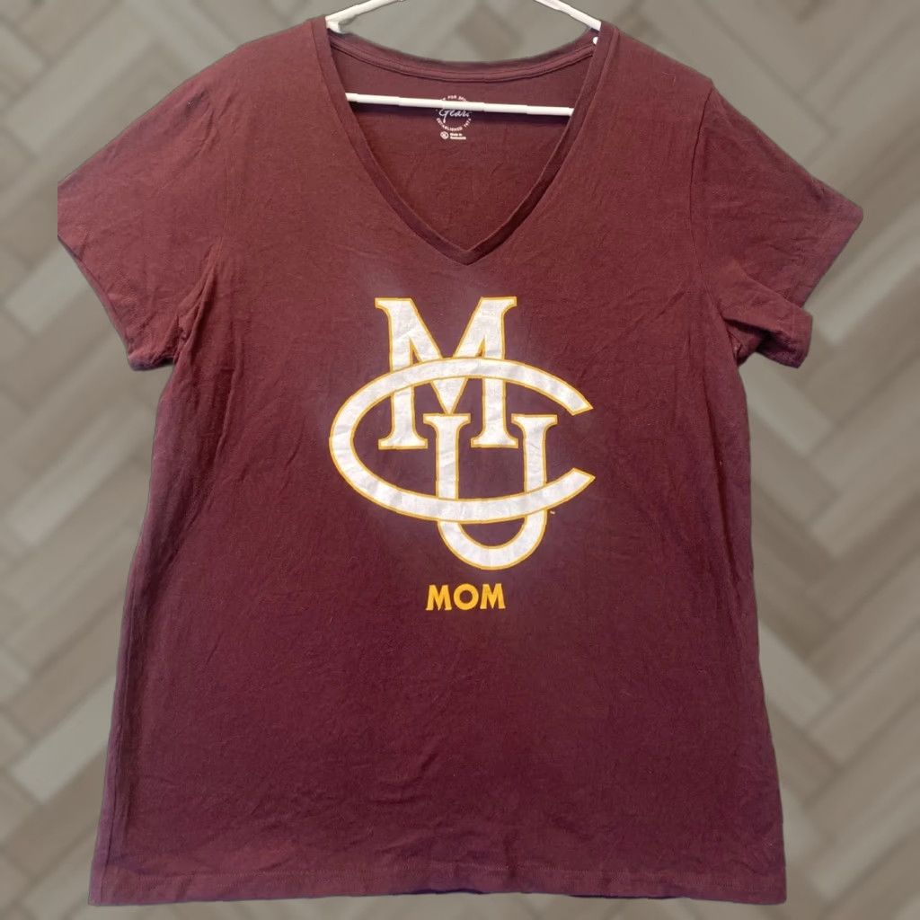Vintage VINTAGE Women Burgundy V-Neck T-Shirt Platform Size XL / 105-28 Gears Shirt Womens Size XL / US 12-14 / IT 48-50 - 1 Thumbnail