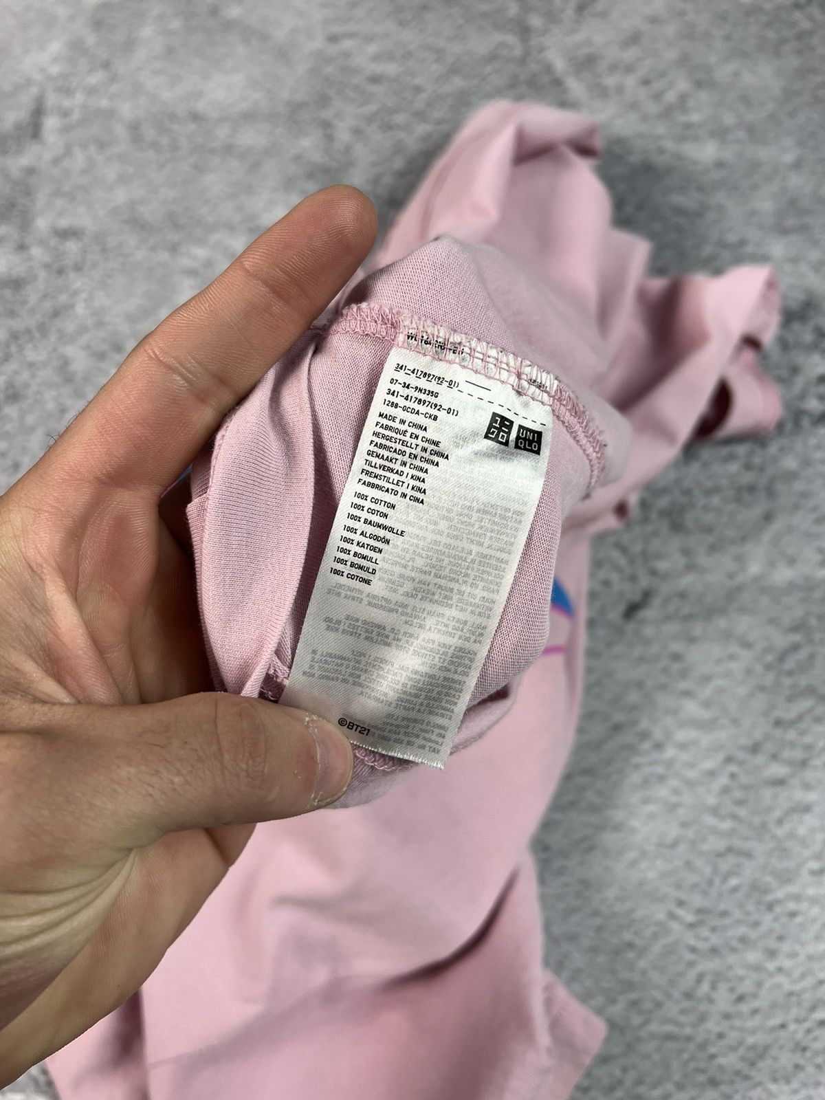 Uniqlo Uniqlo pinkish tough bunny tee Size US M / EU 48-50 / 2 - 5 Thumbnail
