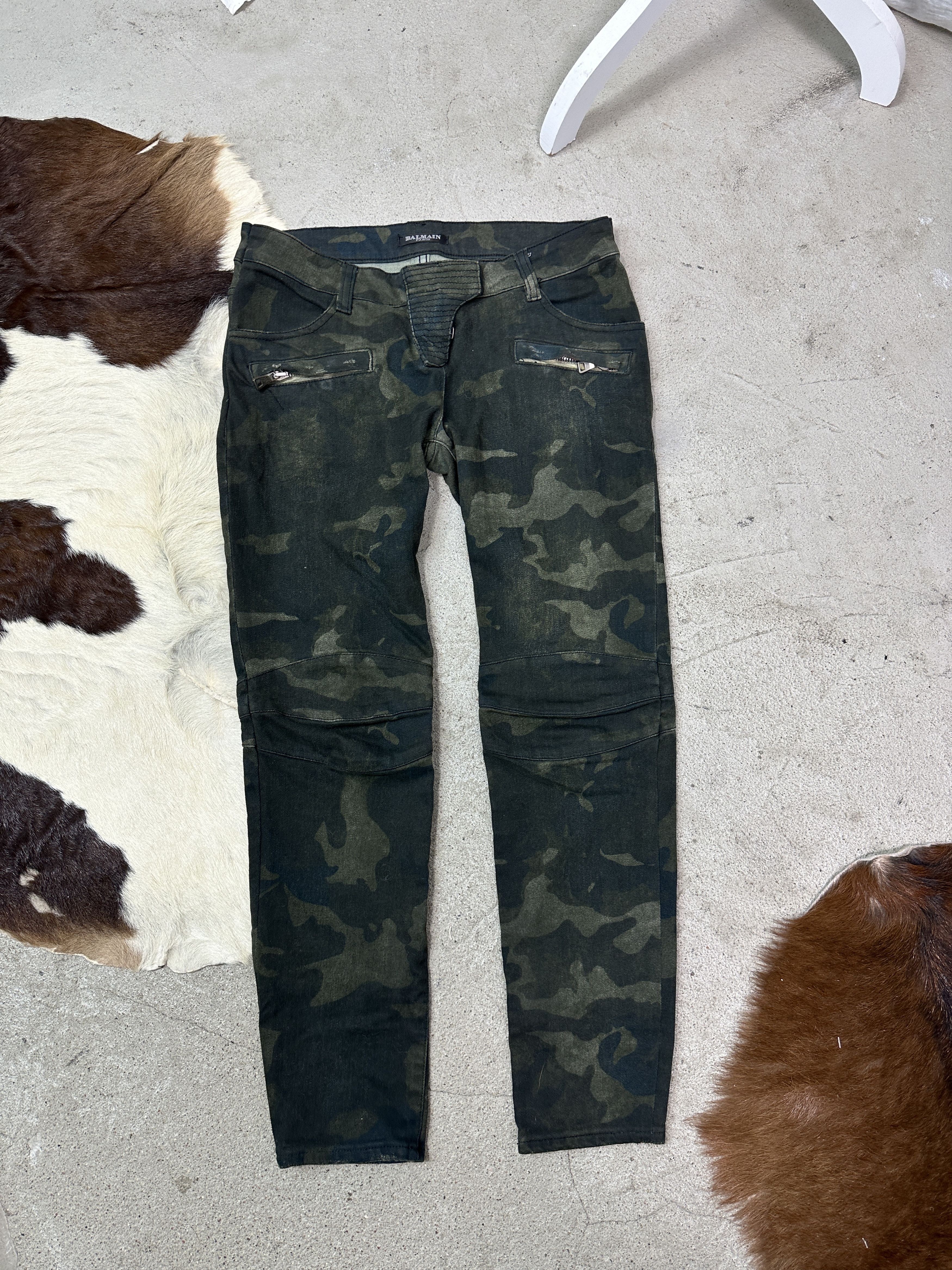 Balmain Vintage Gorpcore Camo Biker Balmain Pants Y2K Size 26" / US 2 / IT 38 - 2 Thumbnail