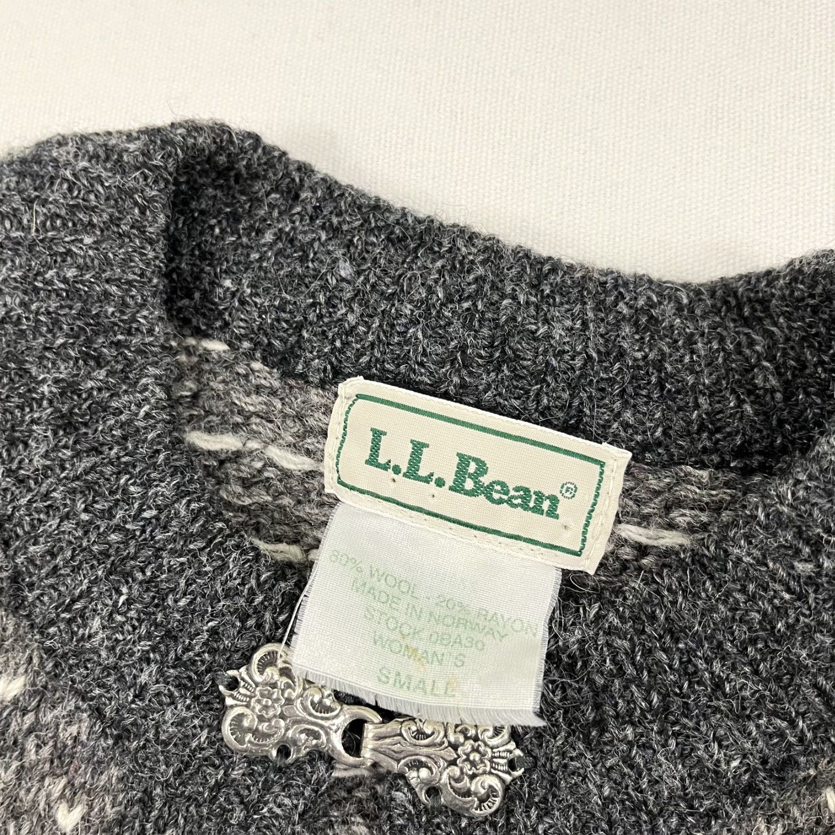 Vintage VTG L.L. Bean Cardigan Sweater Womens Small Gray Wool Birds Eye Metal Clasp Norway Ladies Size S / US 4 / IT 40 - 2 Thumbnail