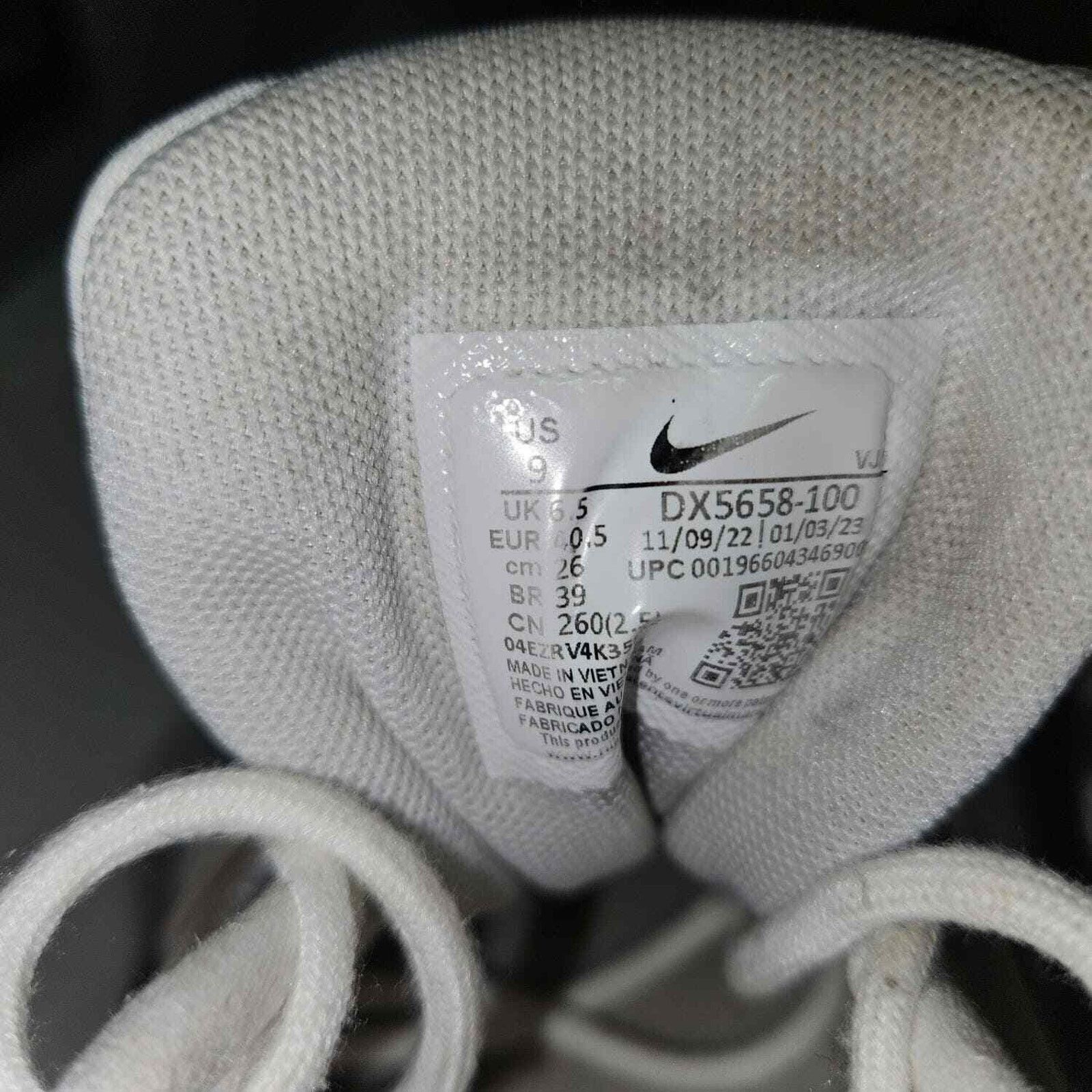 Nike Woman's Nike air max bliss lx Summit White Size 9 Size US 9 / IT 39 - 5 Thumbnail