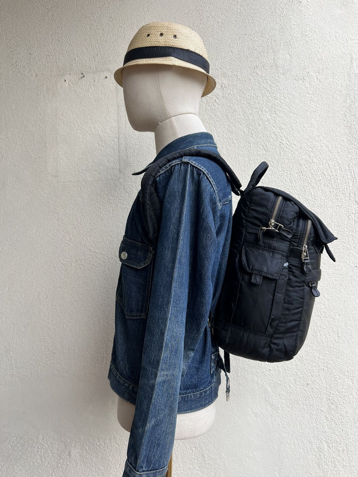 Vintage Vintage Hide & Seek Japan Nylon Tanker Backpack Bag Size ONE SIZE - 4 Thumbnail