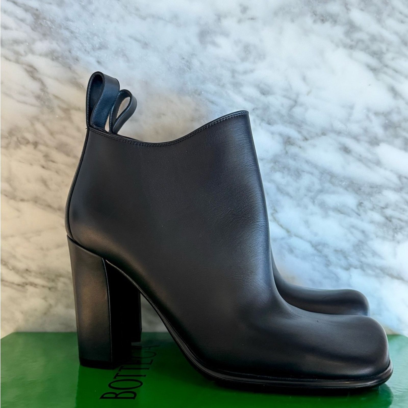 Bottega Veneta Bottega Black Leather Ankle Boots Size US 9 / IT 39 - 1 Thumbnail
