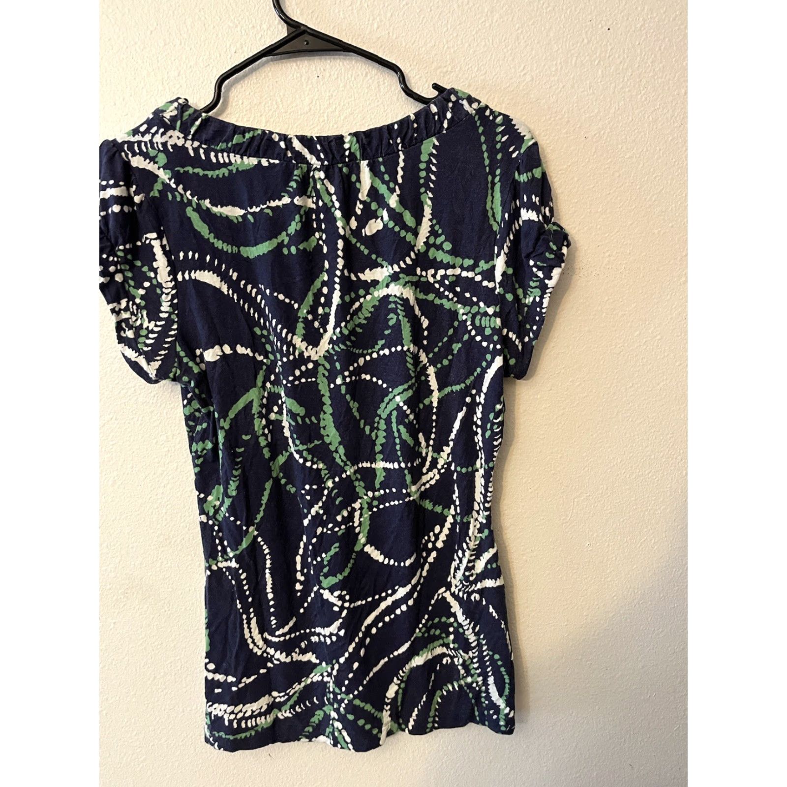 Banana Republic Banana Republic size medium Navy Geometric capped sleeve Blouse Size M / US 6-8 / IT 42-44 - 2 Thumbnail
