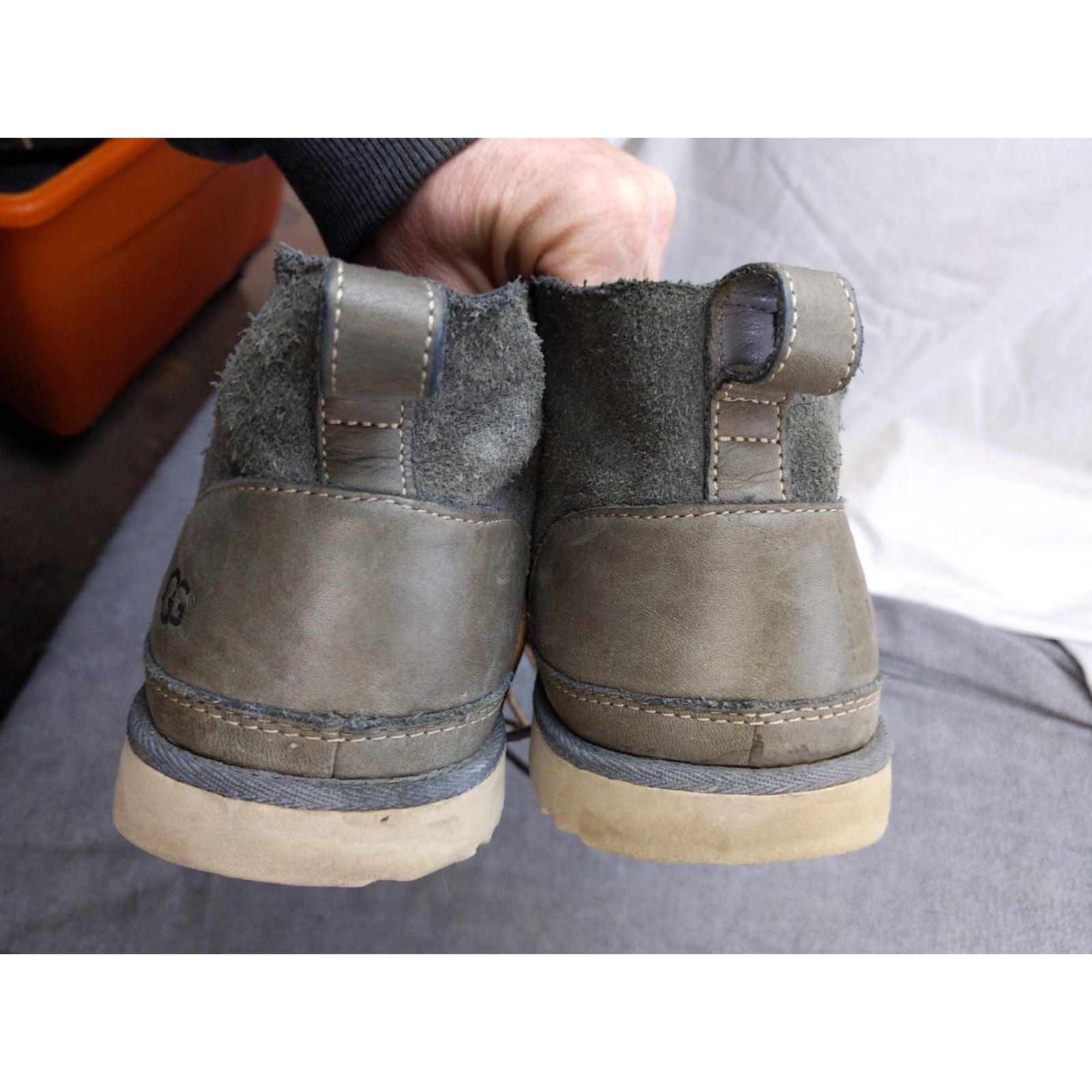 Ugg UGG Mens Chukka Boots 12 Gray Suede Comfort Lace Up Ankle Casual 1020369 Size US 12 / EU 45 - 4 Thumbnail