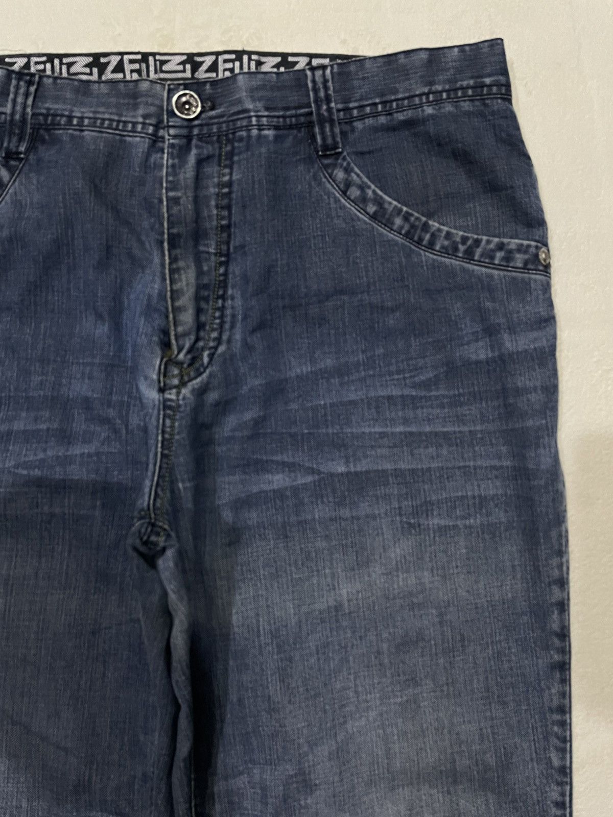 Vintage Vintage Japanese Brand Faded Distress Denim Jeans Size US 35 - 4 Thumbnail