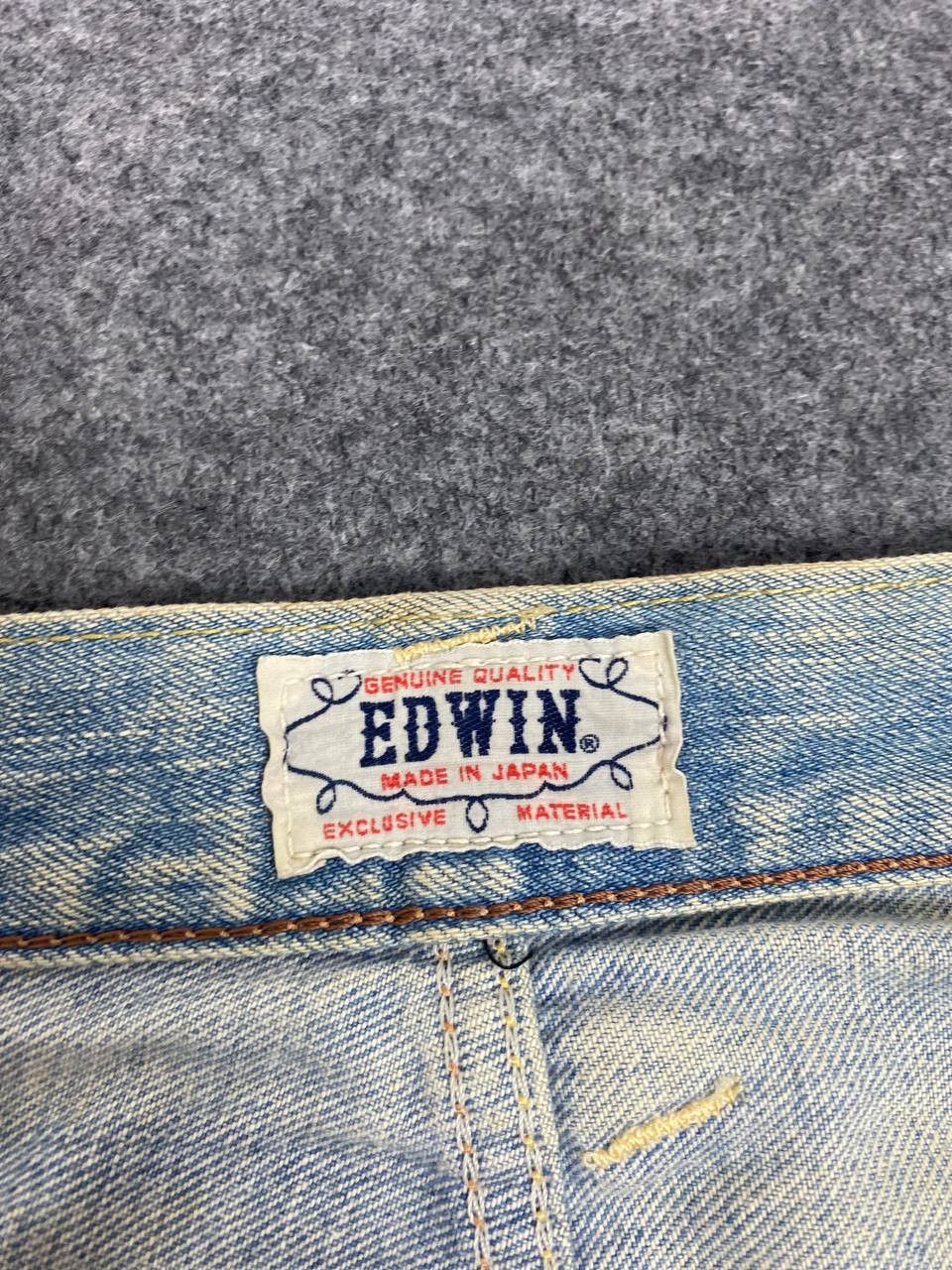 Edwin vintage edwin lightwash distressed denim nice design Size US 36 / EU 52 - 12 Thumbnail
