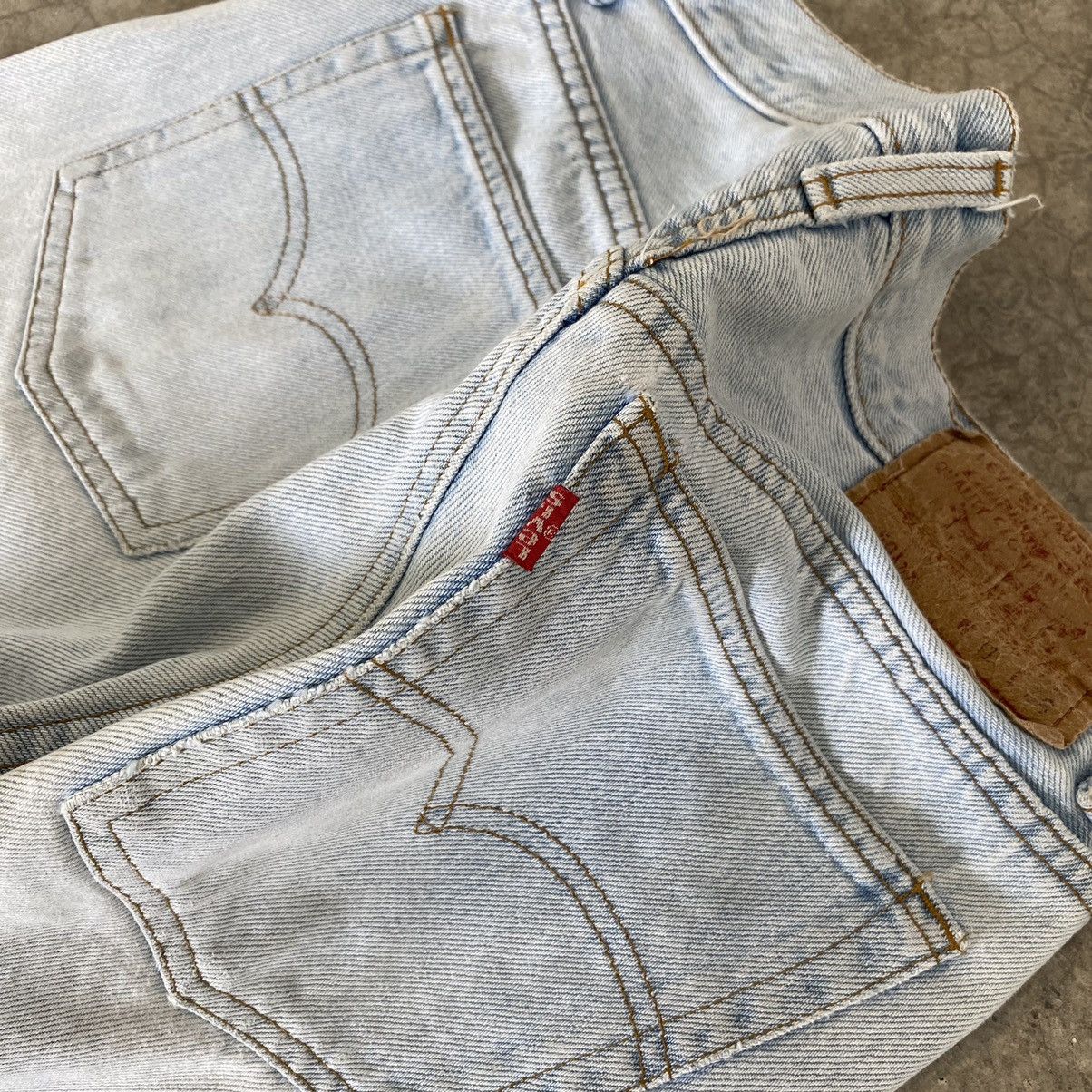 Levi's Size 29x29.5 Vintage Late 80’s Levis 501 Light Blue Jeans Size US 29 - 20 Thumbnail