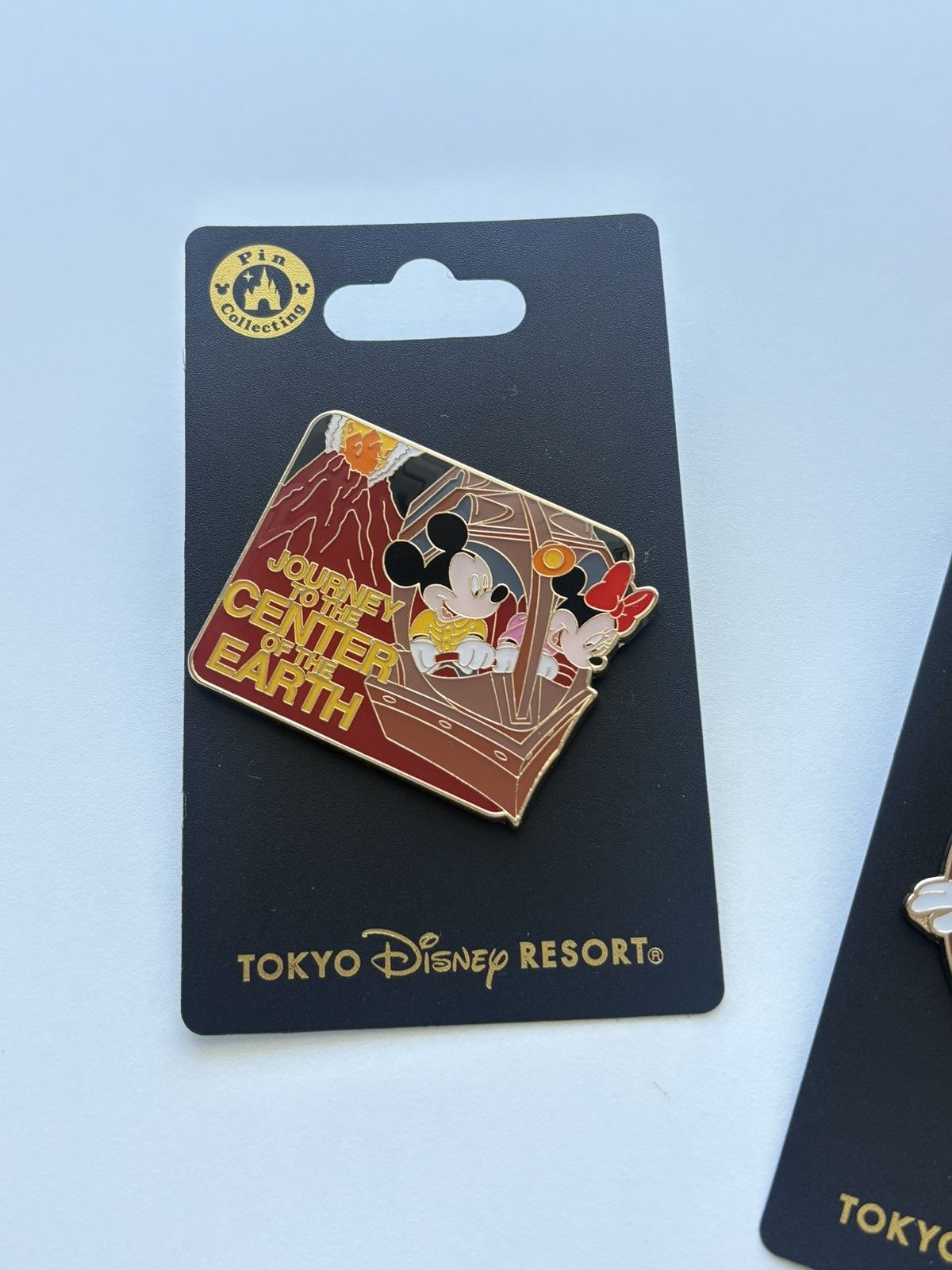 Disney Tokyo DisneySea Exclusive Pins Set – New Size ONE SIZE - 4 Thumbnail