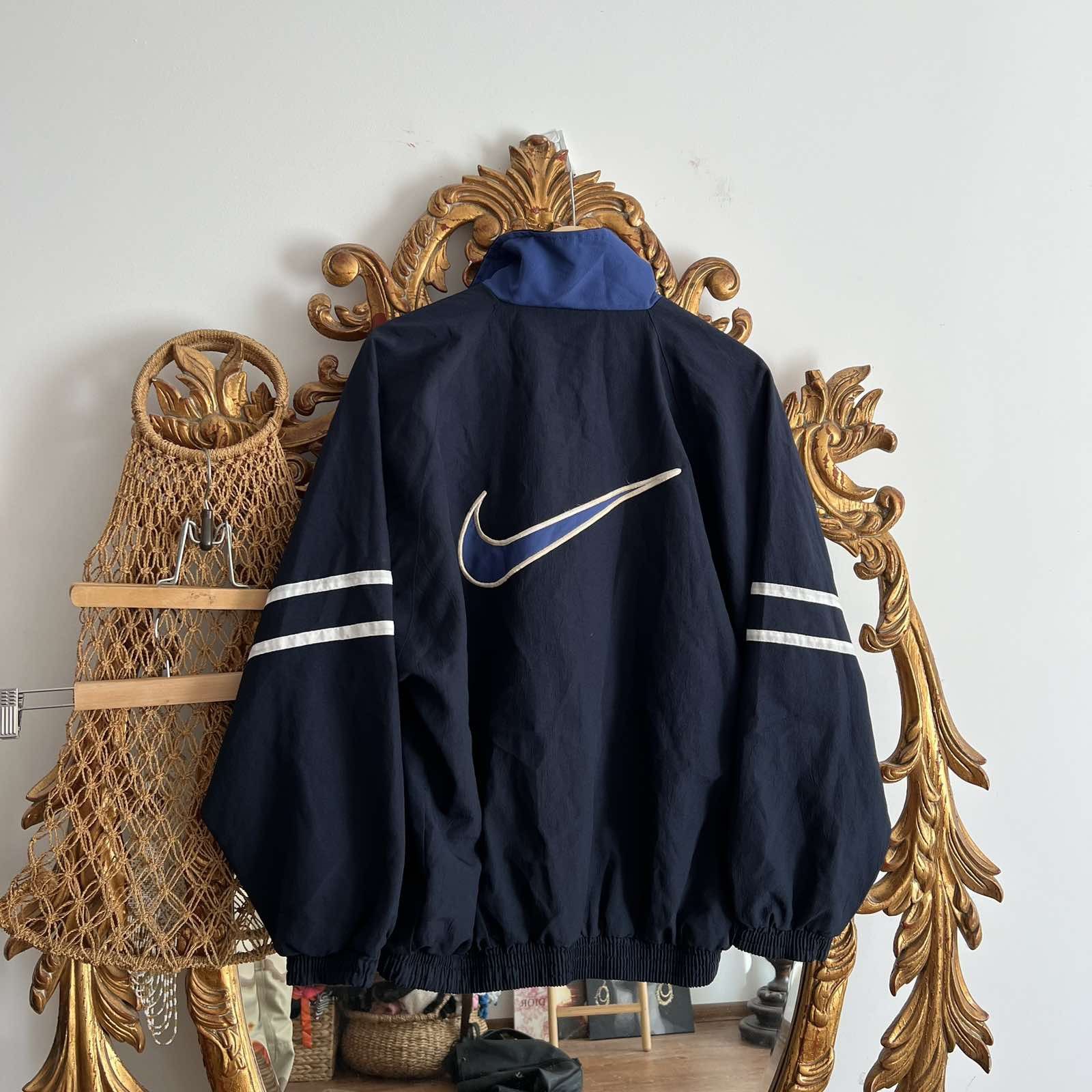 Vintage 90s Nike embroidered big swoosh split windbreaker