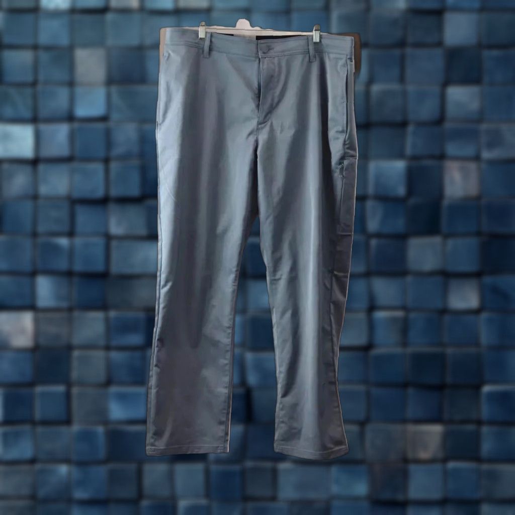 Hurley **Hurley Men's Steel Blue Straight Chino Pants 40x32** User: **Hurley Men's Steel Blue Straight Chino Pants Size 40x32** Size US 40 / EU 56 - 1 Thumbnail