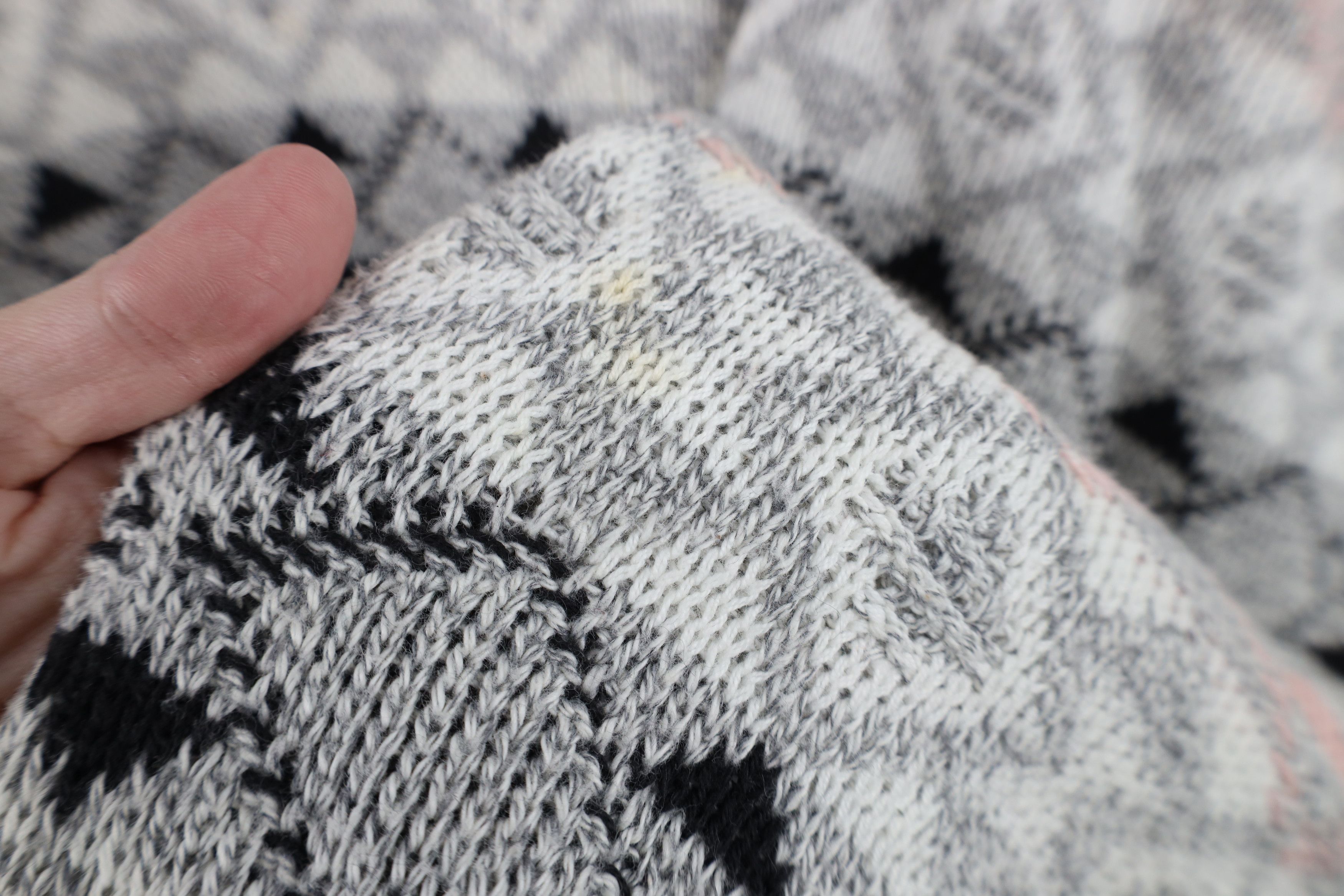 Vintage Vintage 90s Streetwear Fair Isle Geometric Crewneck Sweater Size US XL / EU 56 / 4 - 11 Thumbnail