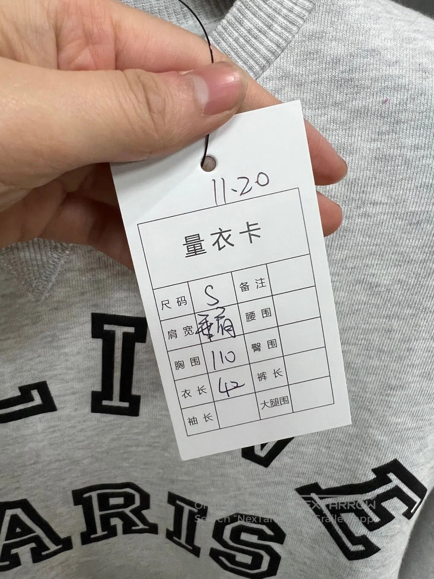 Celine celine short slogan crop sweatshirt. Size S / US 4 / IT 40 - 4 Thumbnail