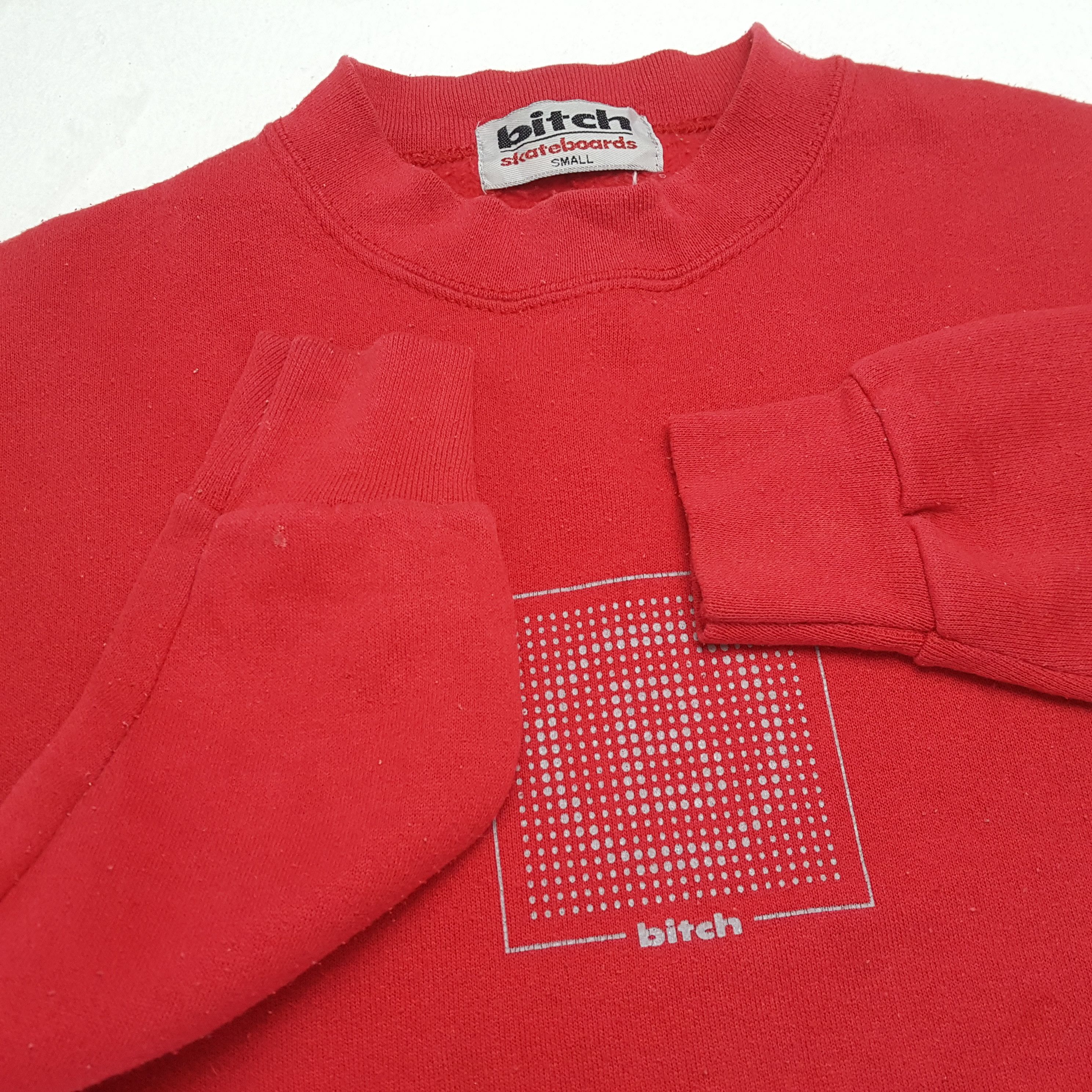 Vintage BITCH SKATEBOARDS Center Box Design Sweatshirt Size US XS / EU 42 / 0 - 7 Thumbnail