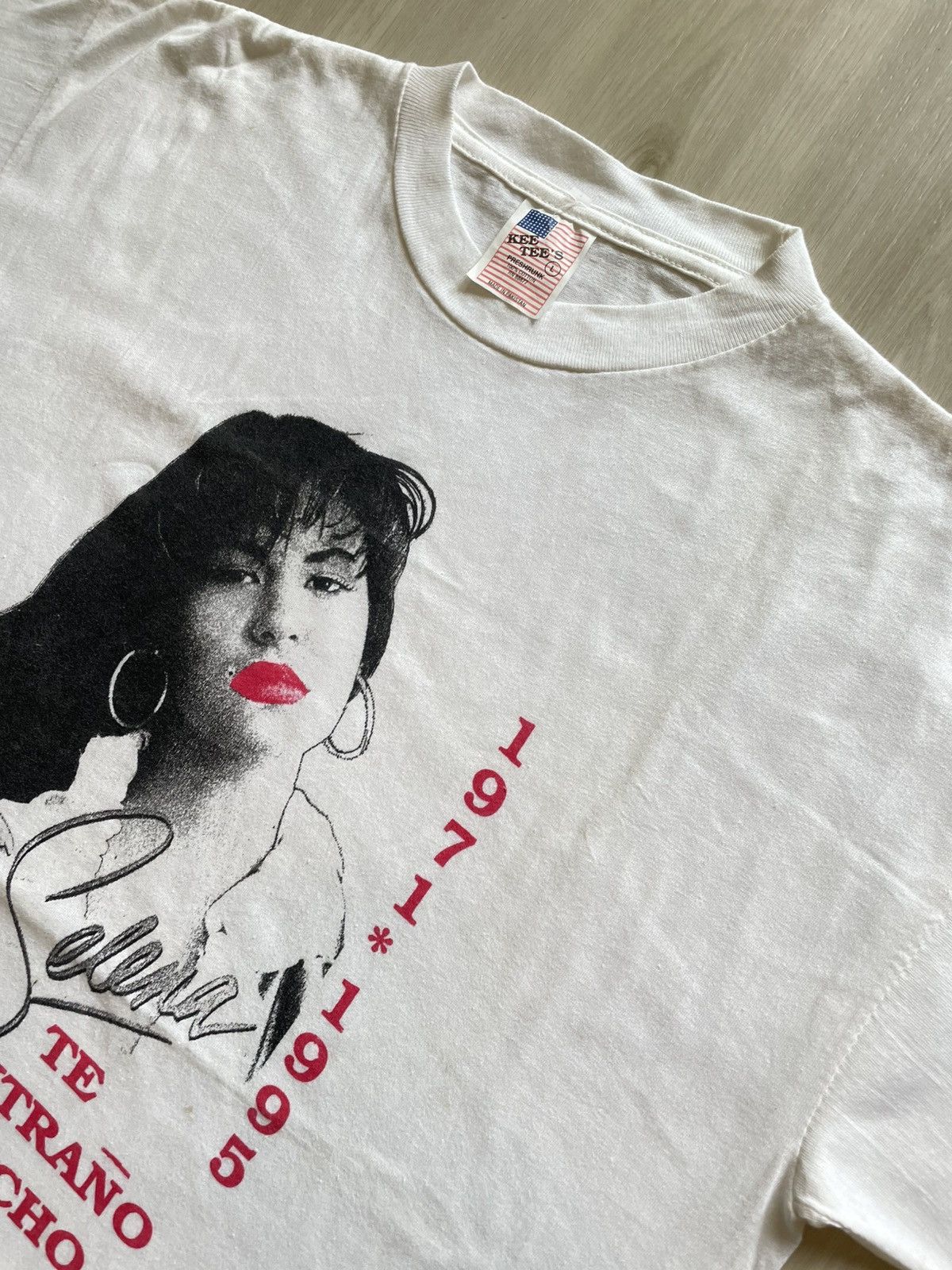 Band Tees × Vintage Vintage 90s Selena Memorial Tee Lips Lipstick Mens Large Size US L / EU 52-54 / 3 - 6 Thumbnail