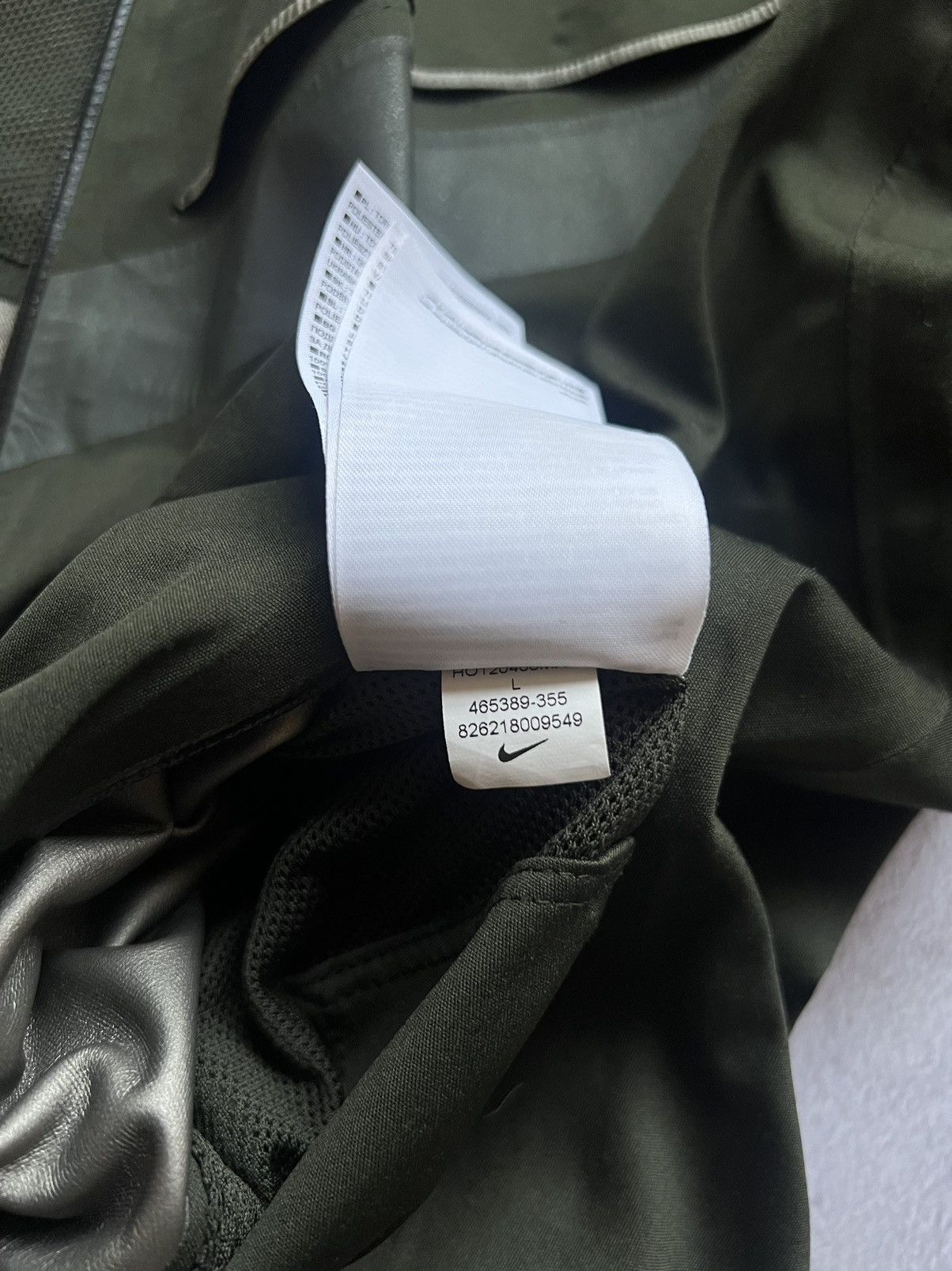Nike × Vintage NIKE Storm Fit Reflective Hooded VAPOR 5 Running Jacket Size US L / EU 52-54 / 3 - 13 Thumbnail