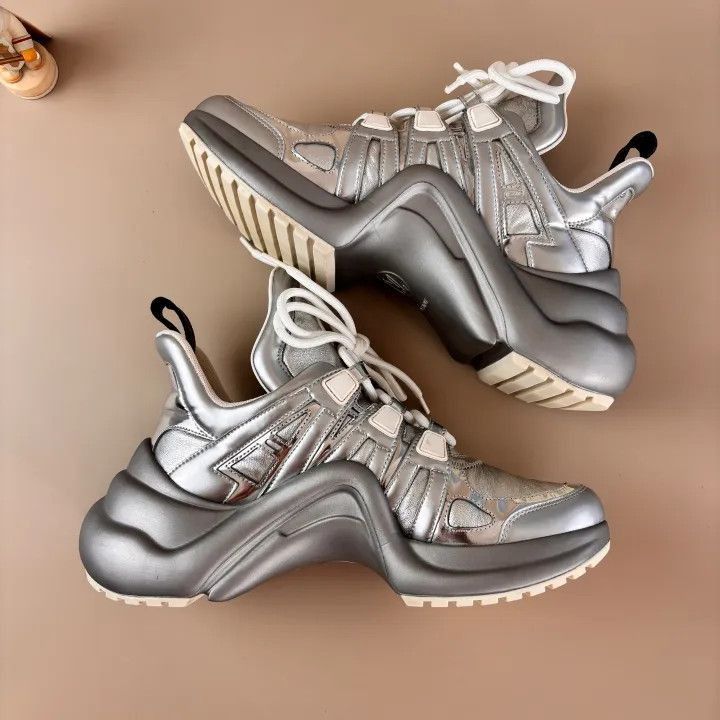 Louis Vuitton Louis Vuitton Silver Low-Top Stylish Sneakers -2508 Size US 6 / IT 36 - 7 Thumbnail