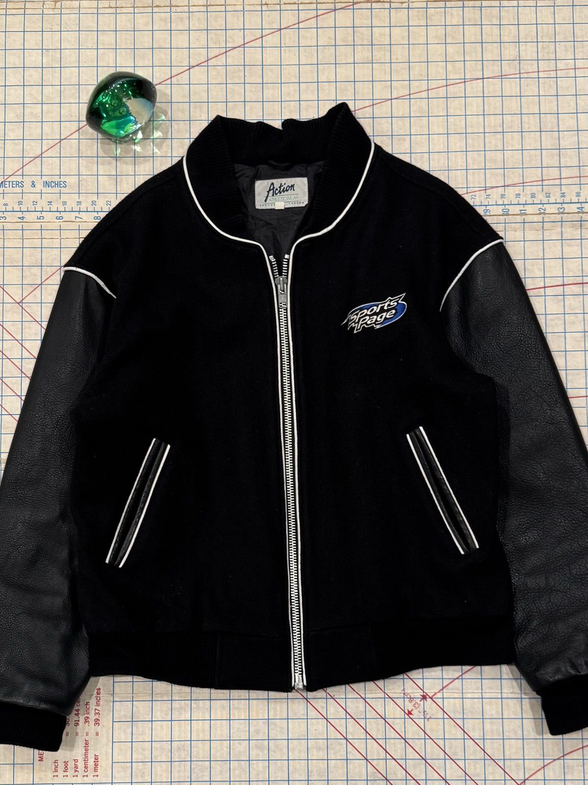 Vintage Vintage Sports Page 90’s Sports Leather & Wool Bomber Jacket Size US XL / EU 56 / 4 - 6 Thumbnail
