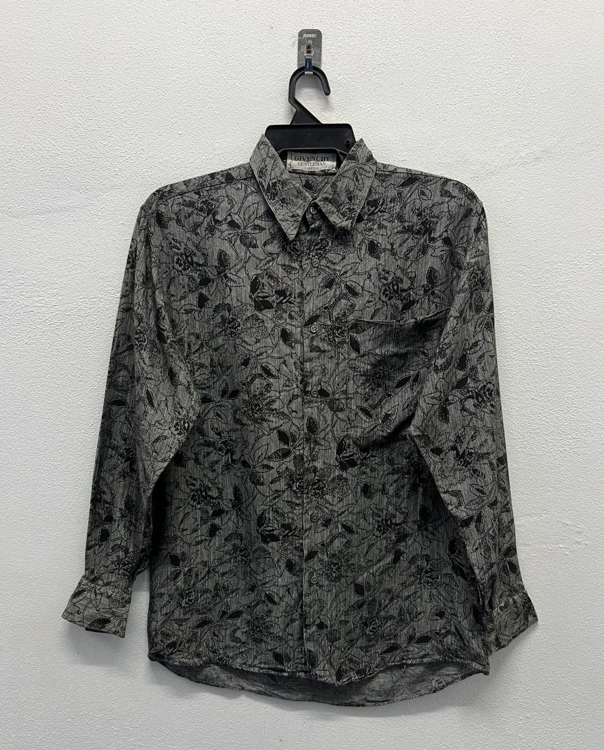 VINTAGE GIVENCHY GENTLEMAN PARIS LONG SLEEVE SHIRT BUTTON UP