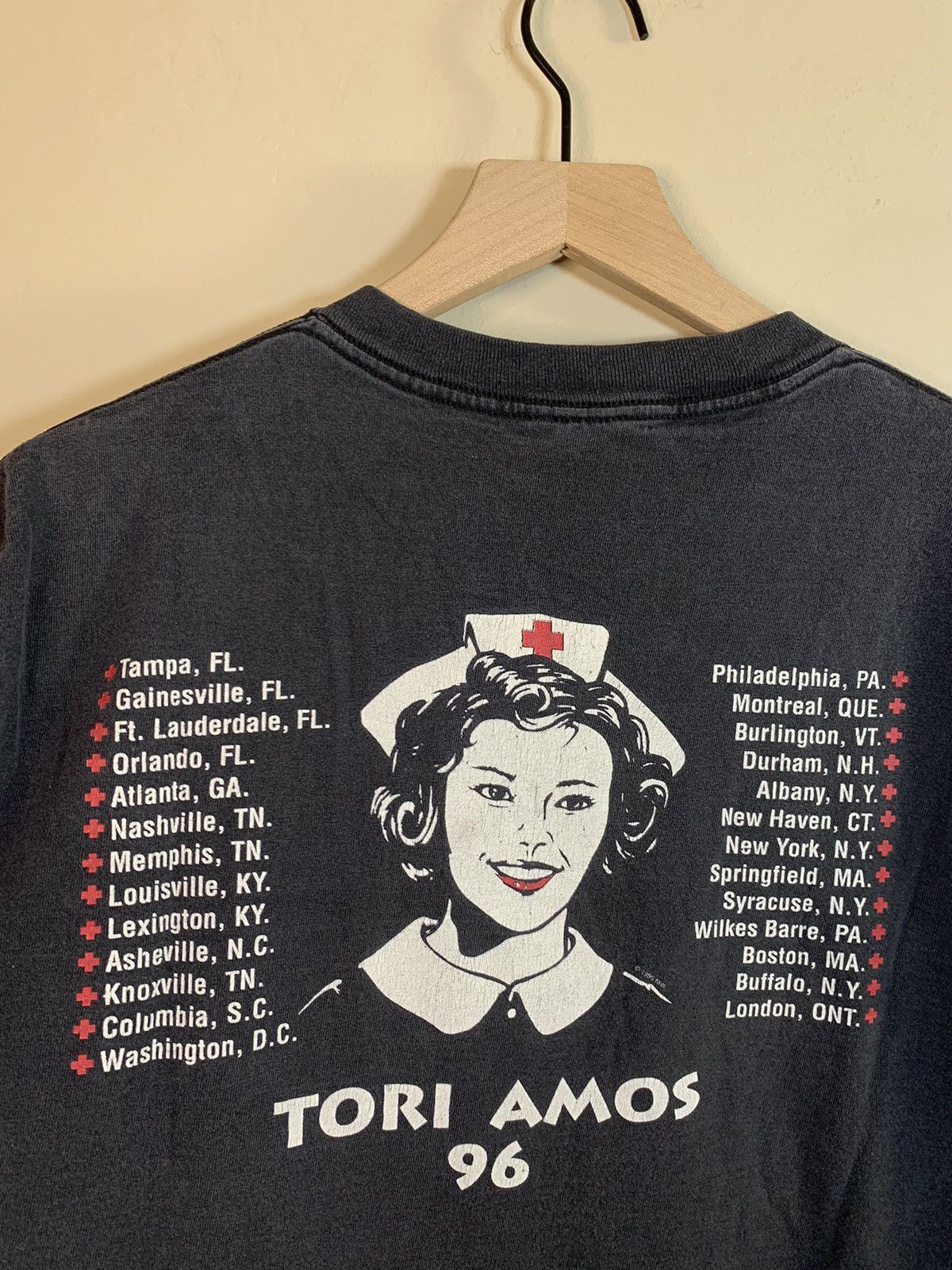 Band Tees × Vintage RARE* Vintage 1996 Tori Amos Recovering Christian Tour Shirt Size US M / EU 48-50 / 2 - 4 Thumbnail