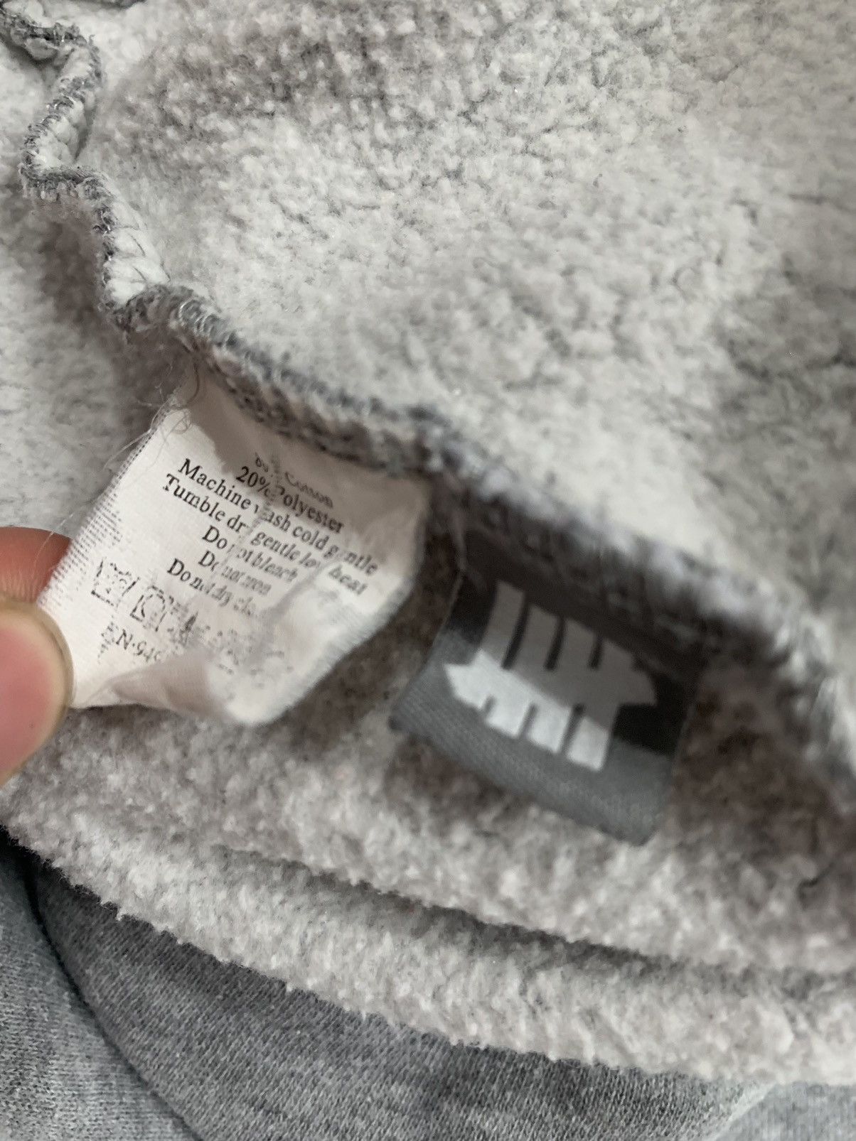 Undefeated Undefeated “UND” logo grey hoodie Size US M / EU 48-50 / 2 - 7 Thumbnail