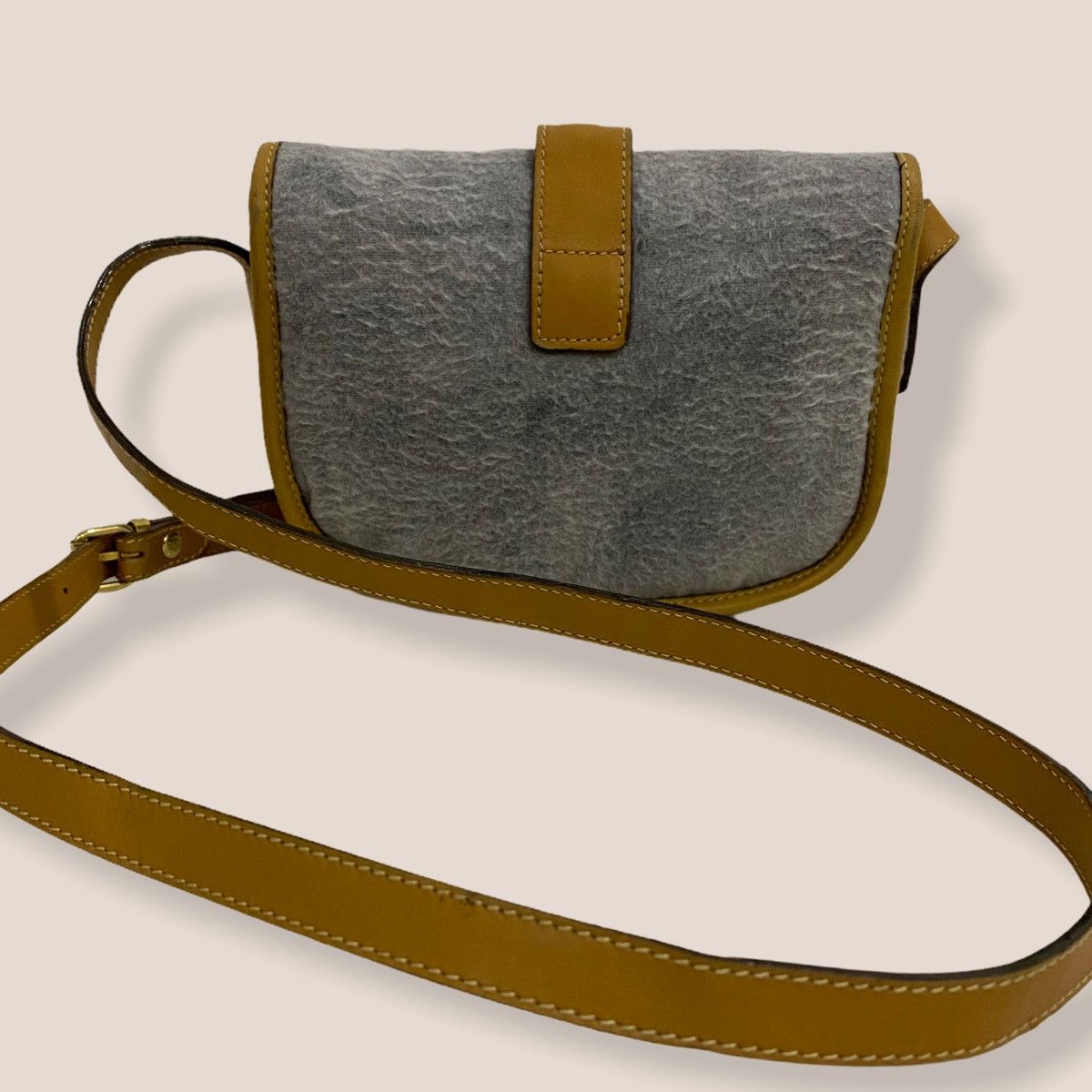 Fendi ‼️LASTDROP‼️ AUTHENTIC FENDI ROMA VINTAGE CROSSBODY BAG Size ONE SIZE - 3 Thumbnail