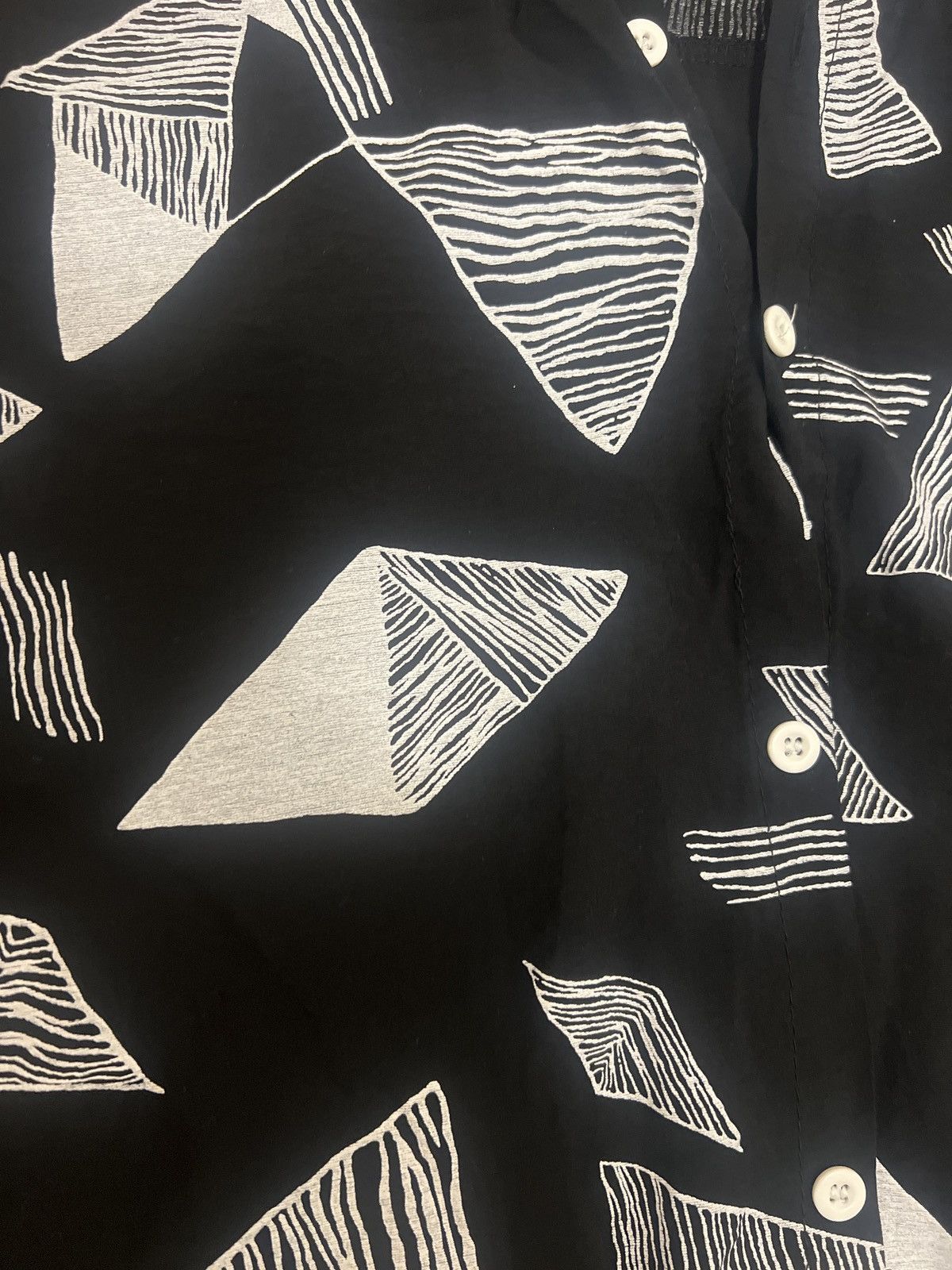 H&M H&M Black & White Tropical shirt Size US M / EU 48-50 / 2 - 2 Thumbnail