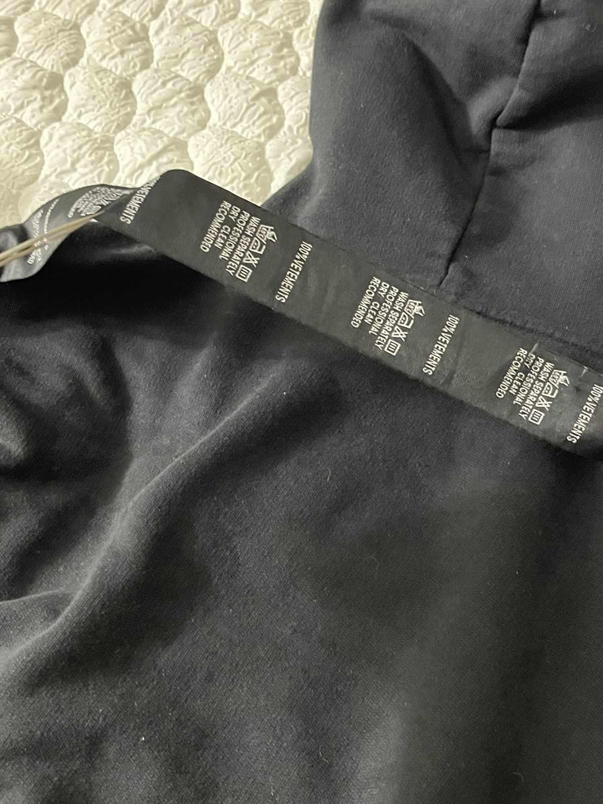 Vetements Vetements SS18 Deconstructed Wash Tag Hoodie Size US M / EU 48-50 / 2 - 5 Thumbnail