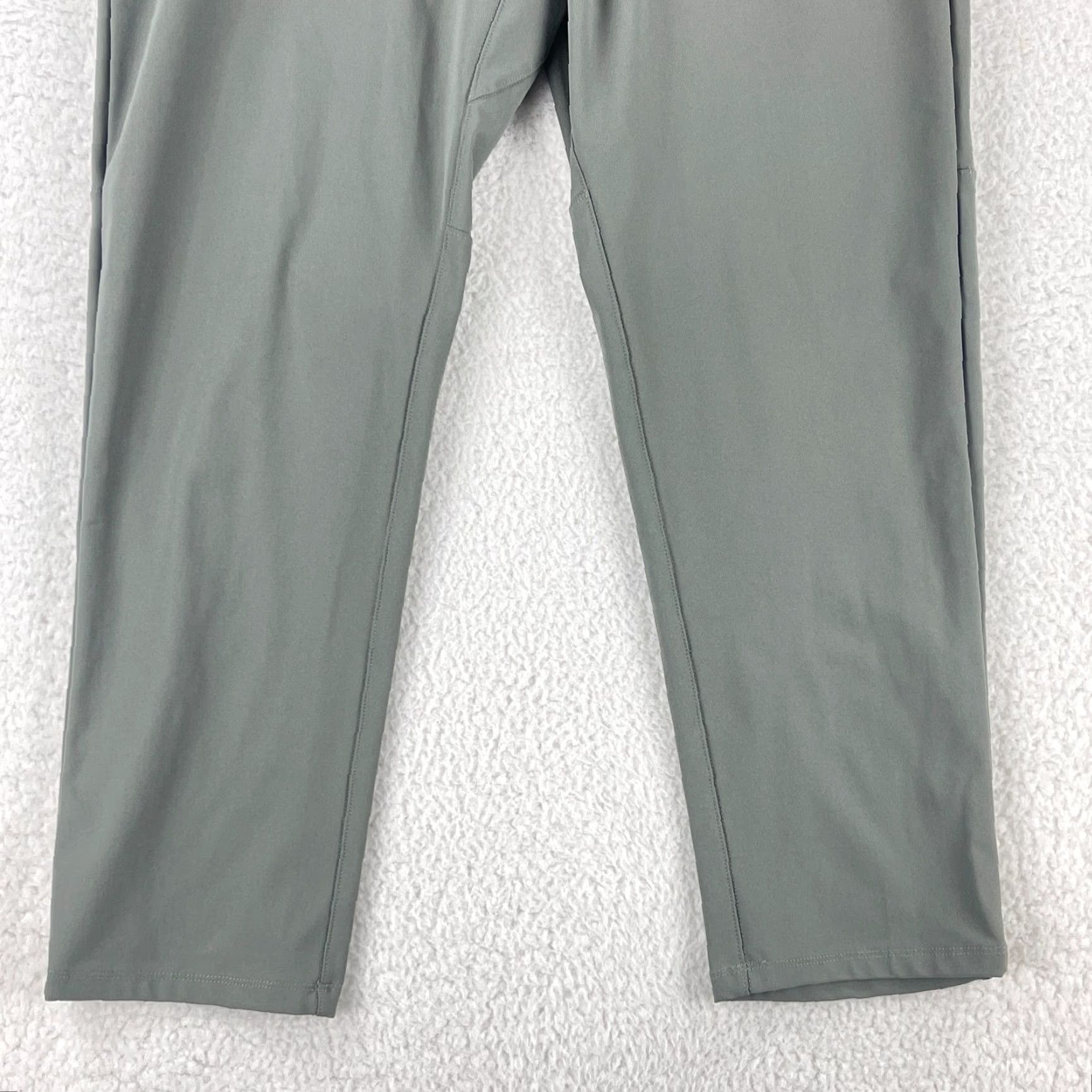 Lululemon Lululemon Commission Pant Mens Flat Front Straight Leg Classic Gray Size 34 Pants Reg Regular City Preppy Sports 34 Mens Size US 34 / EU 50 - 3 Thumbnail