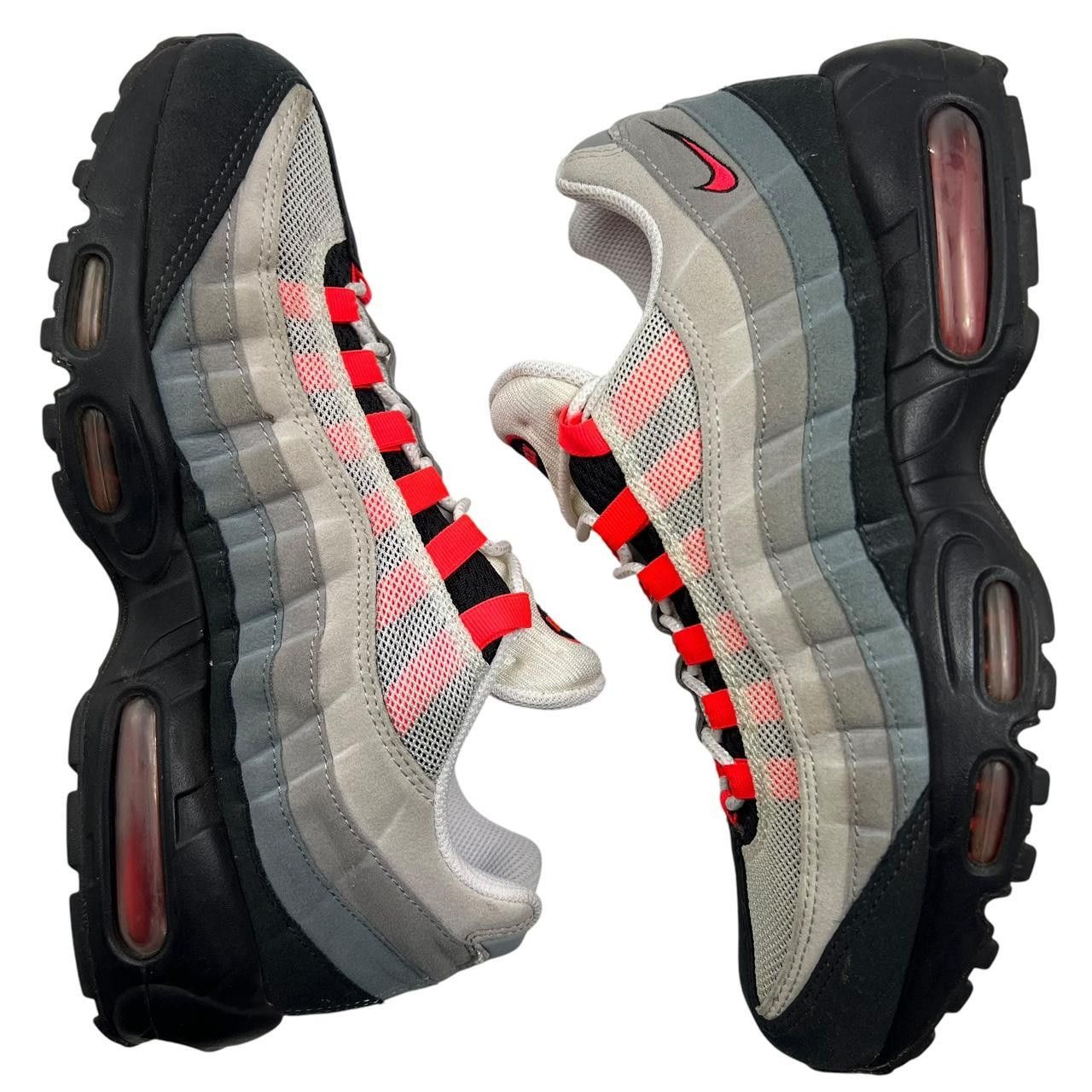 Nike Nike Air Max 95 OG Solar Red 2018 - Size US 9 / EU 42.5 Size US 9 / EU 42 - 4 Thumbnail
