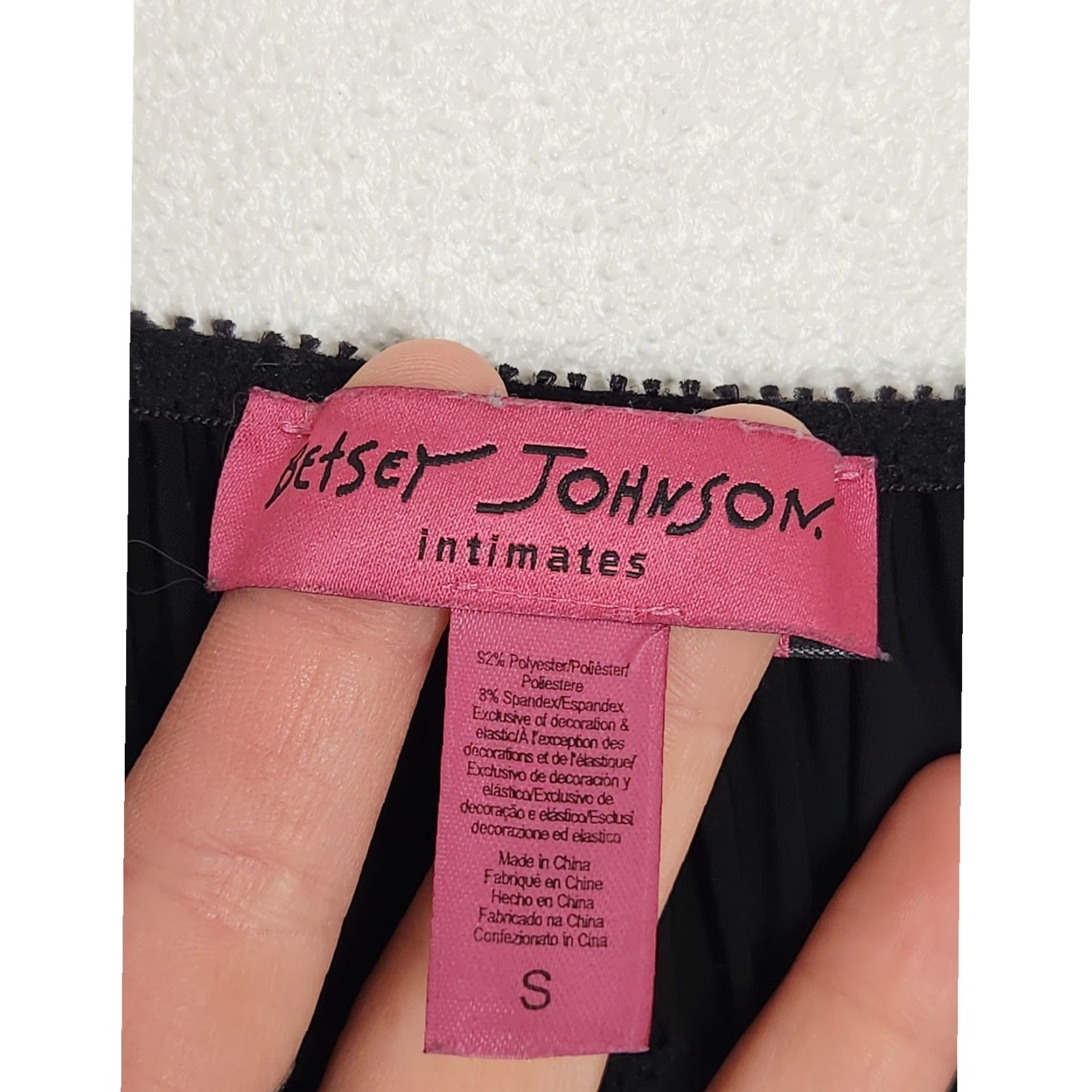 Betsey Johnson VINTAGE Betsey Johnson Slip Dress Shirt Womens S Black Lace Bows 90s Y2K Emob Betsey Johnson Dress Slip Short 30 15 Lace Bow Fine Womens Size S / US 4 / IT 40 - 5 Thumbnail